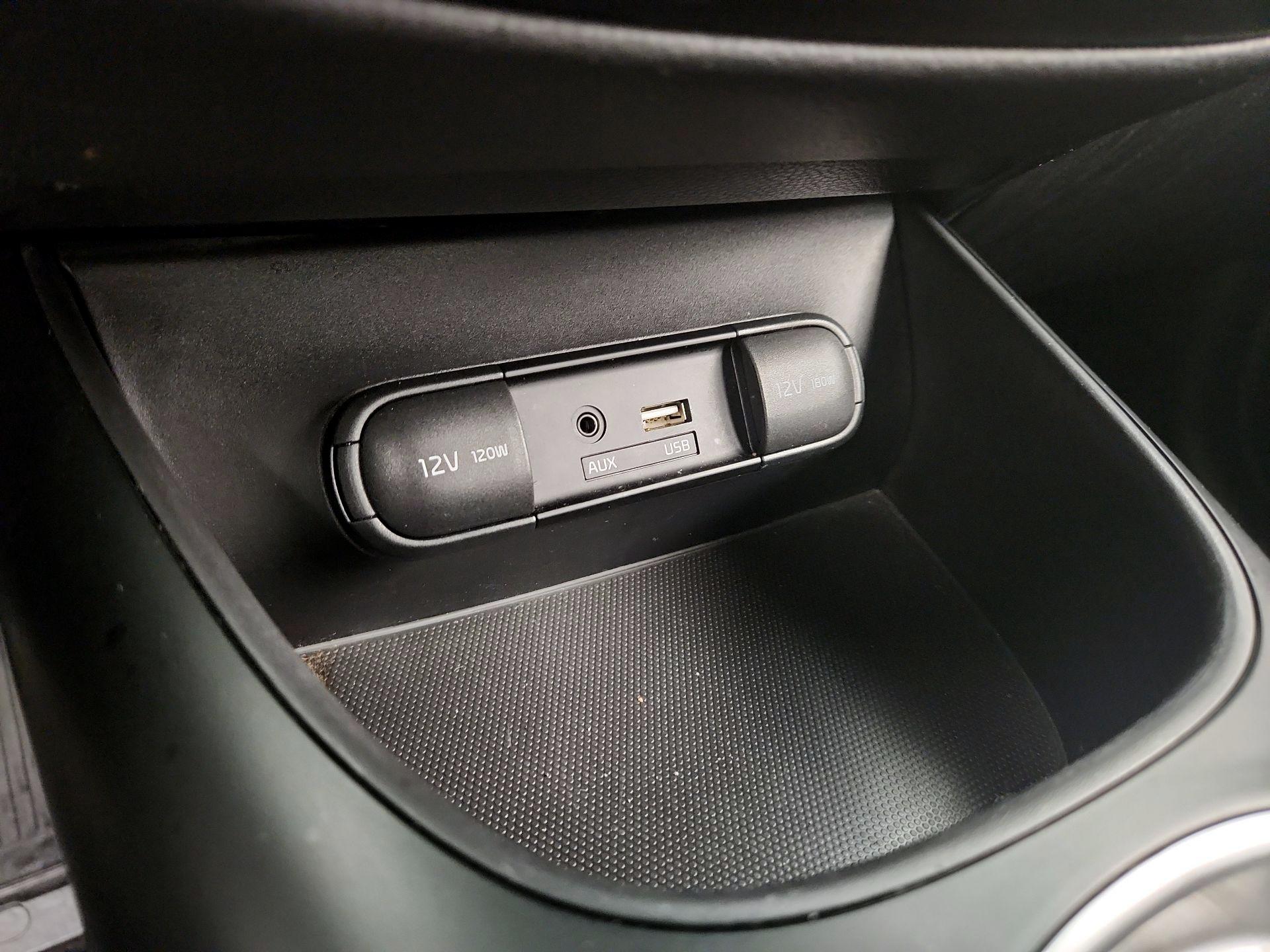 Thumbnail: 2015 Kia Soul - 17