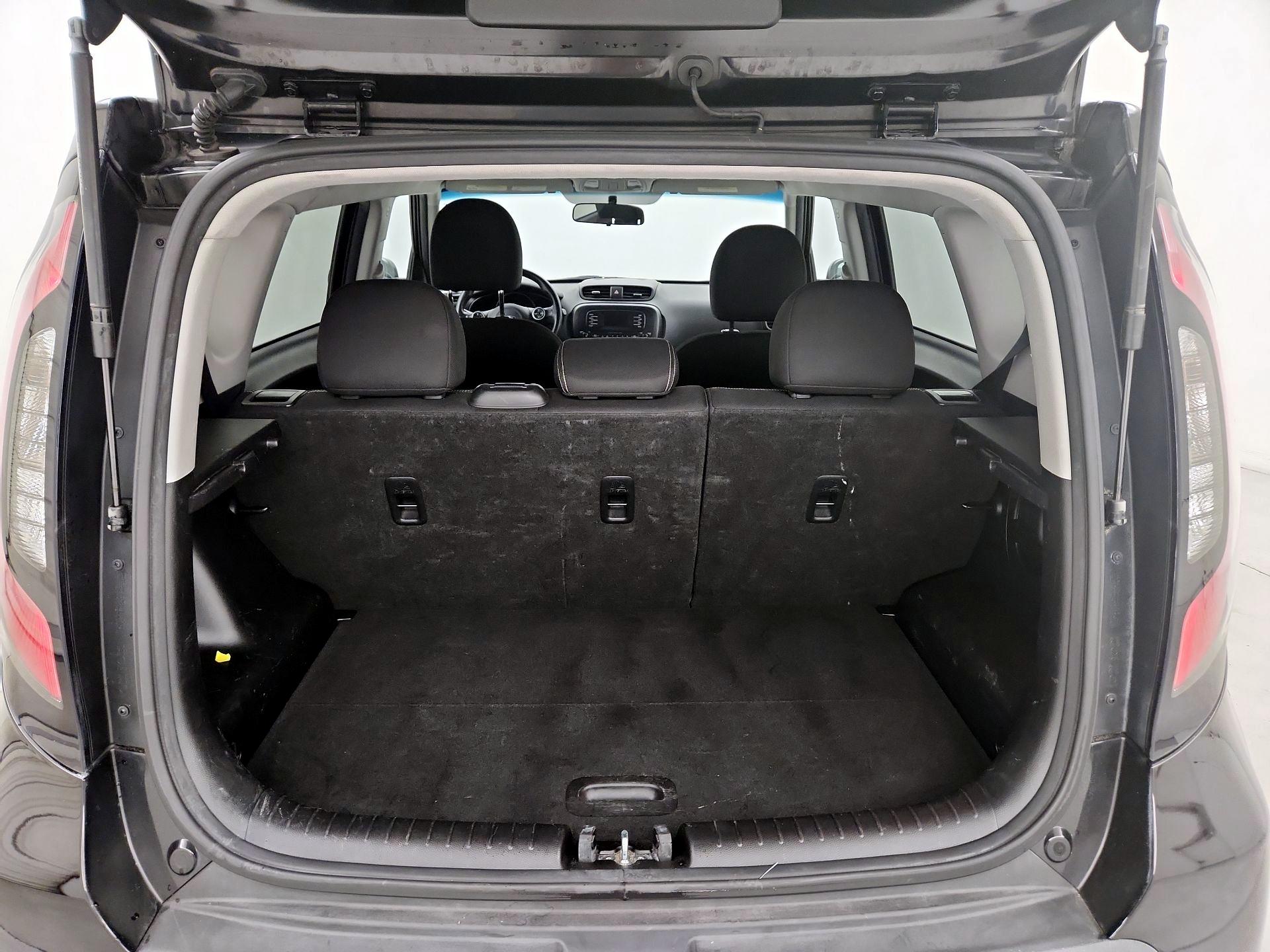 Thumbnail: 2015 Kia Soul - 19