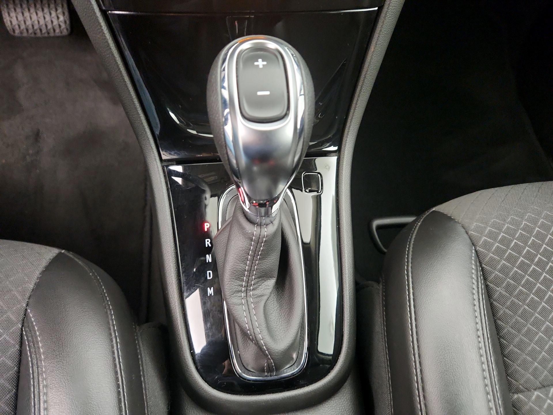 Thumbnail: 2020 Buick Encore - 17