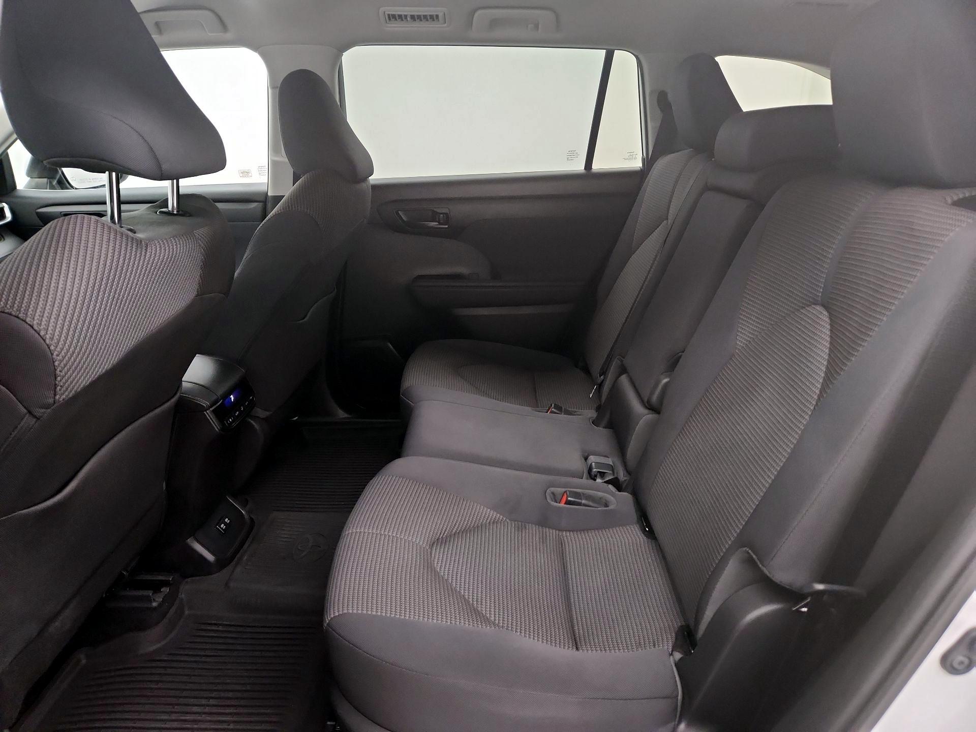 Thumbnail: 2020 Toyota Highlander - 19