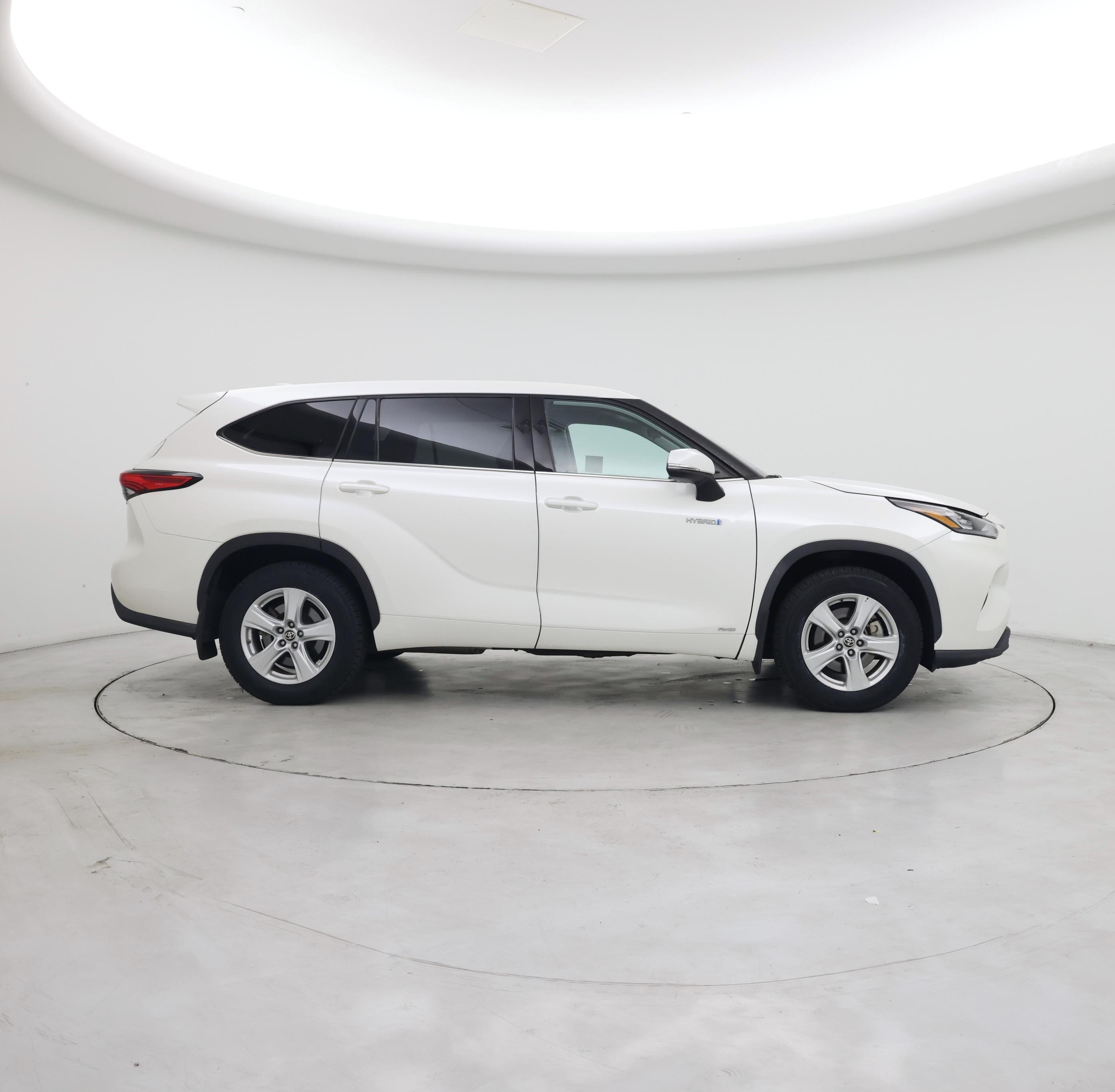 Thumbnail: 2020 Toyota Highlander - 7