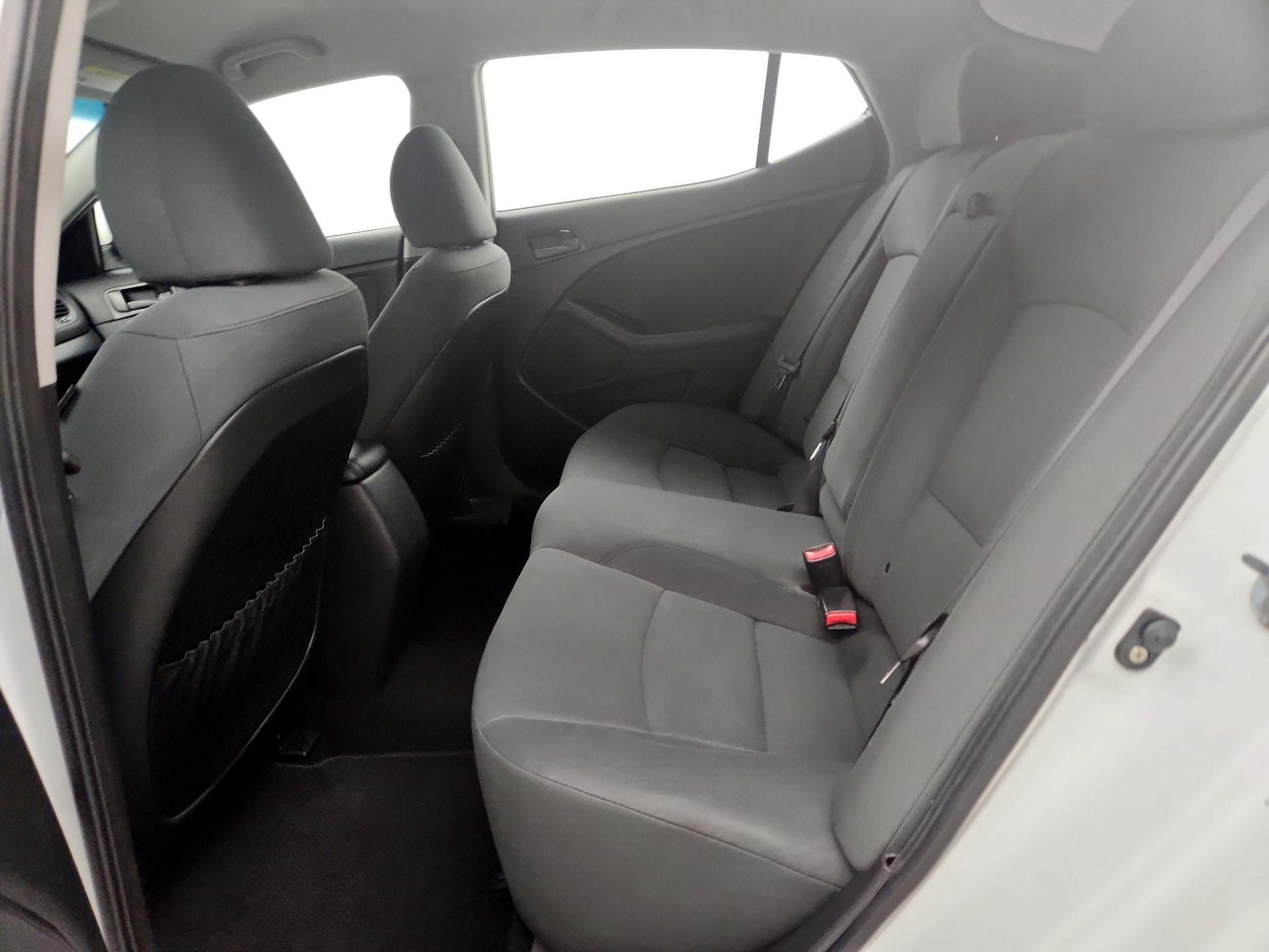 Thumbnail: 2015 Kia Optima - 18
