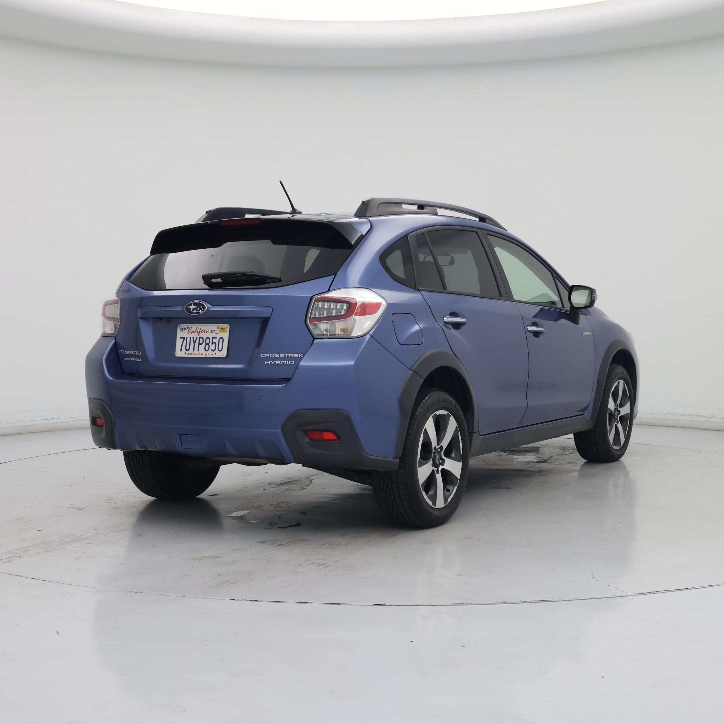 Thumbnail: 2016 Subaru XV Crosstrek - 8