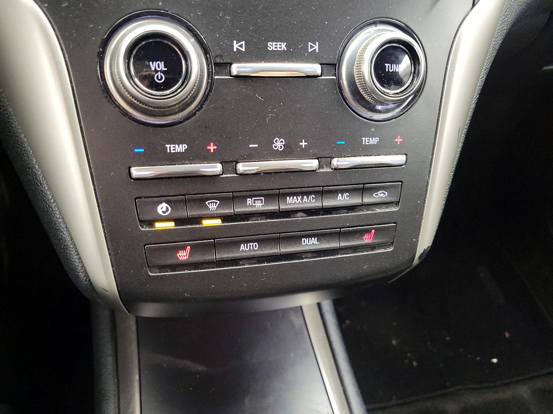 Thumbnail: 2016 Lincoln MKC - 16