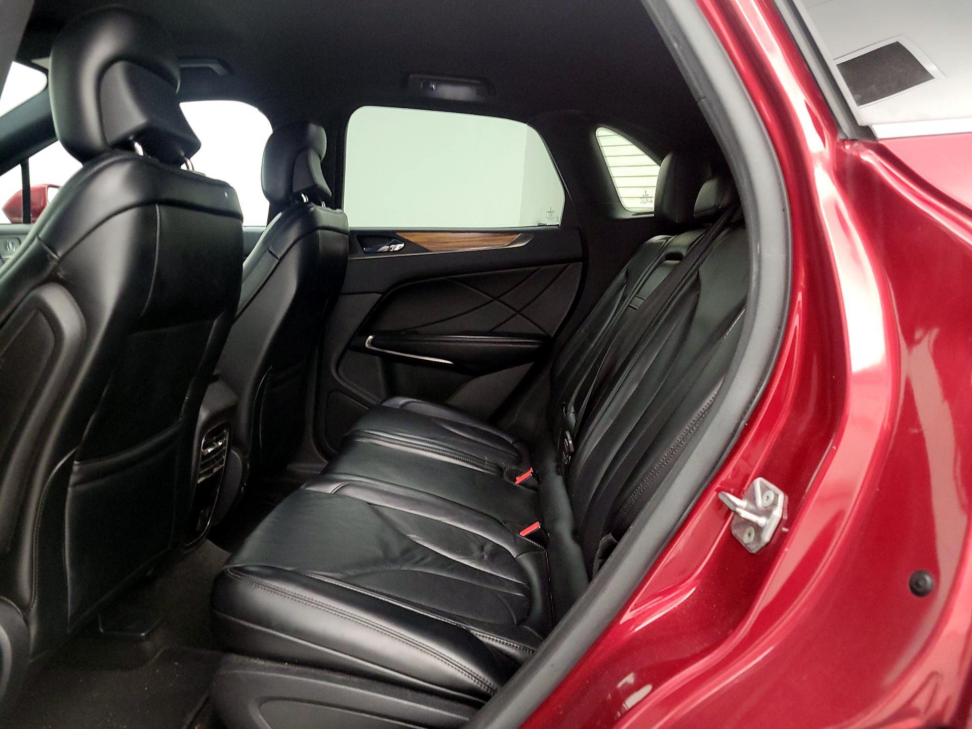 Thumbnail: 2016 Lincoln MKC - 19