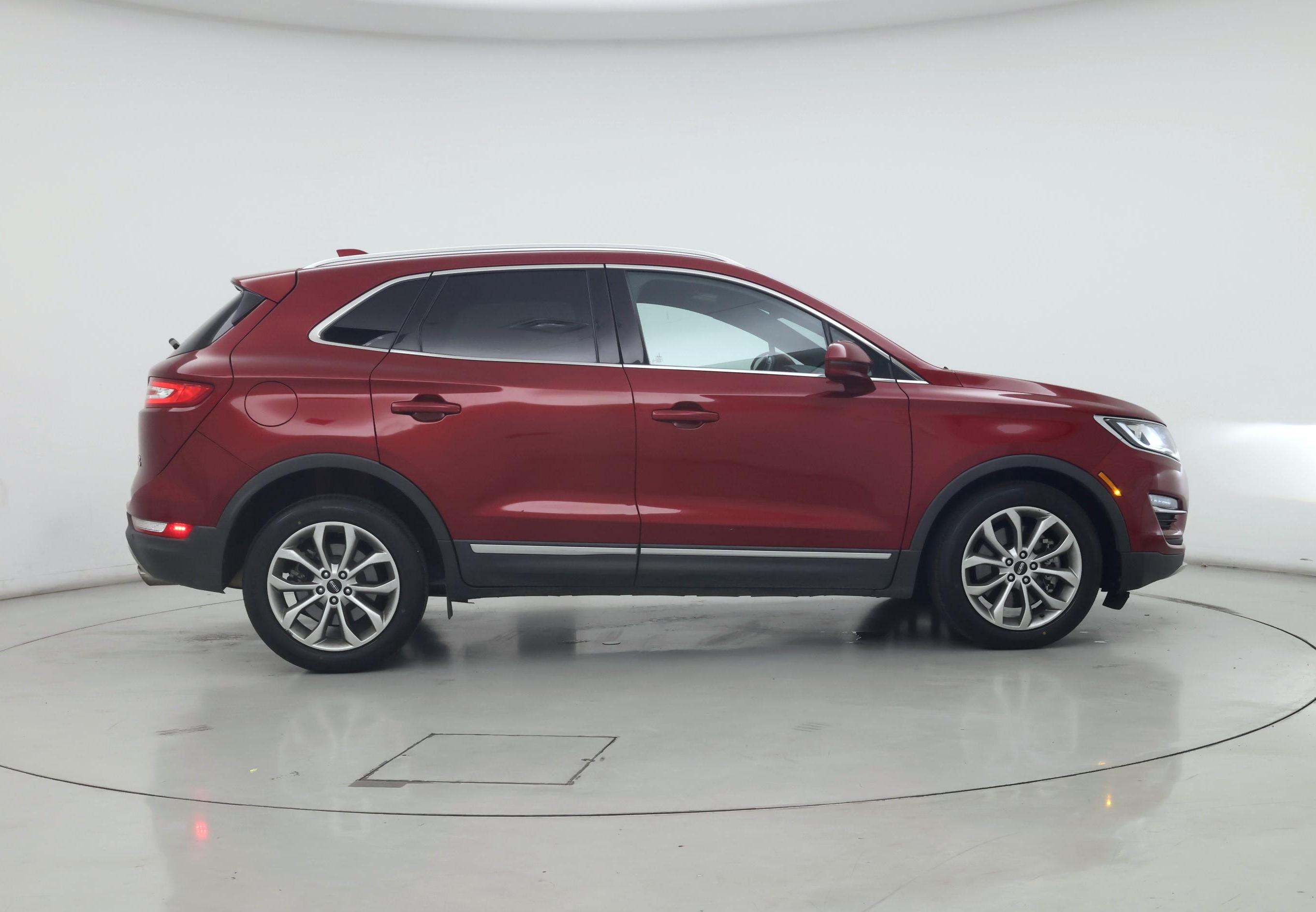 Thumbnail: 2016 Lincoln MKC - 7