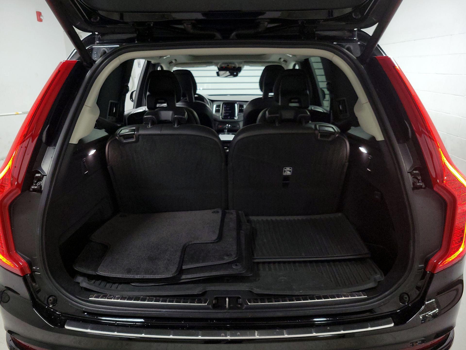 Thumbnail: 2020 Volvo XC90 - 19