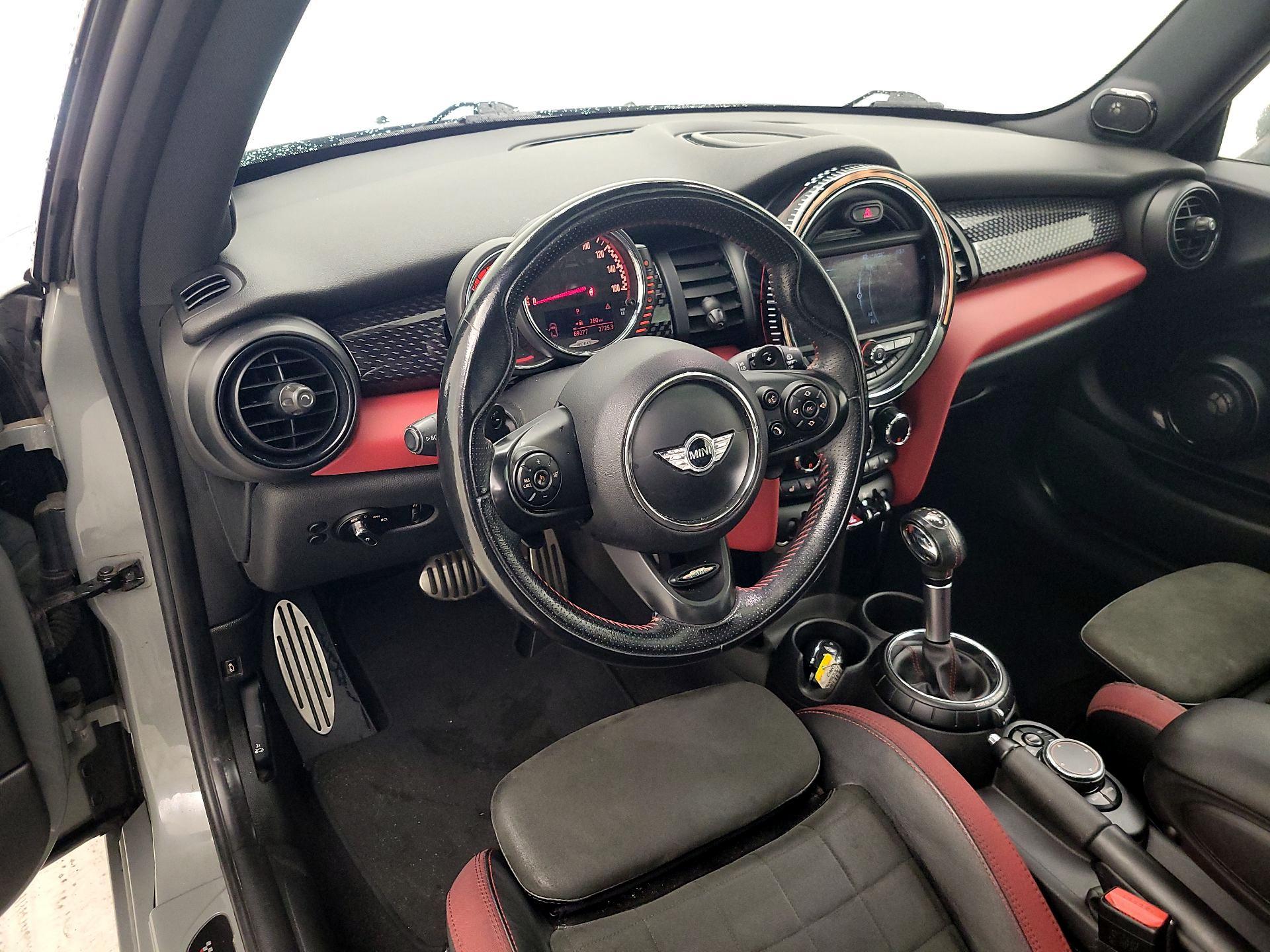 Thumbnail: 2016 MINI Cooper Hardtop - 9