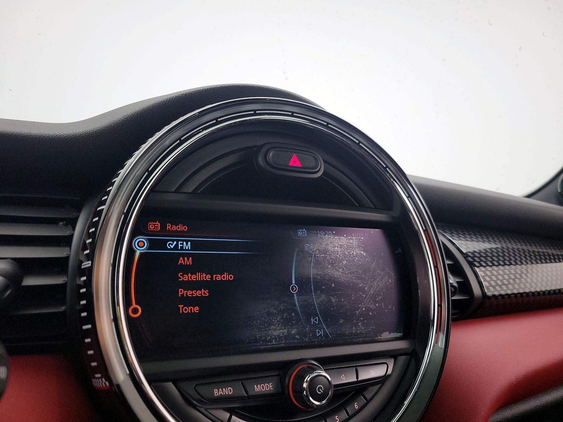 Thumbnail: 2016 MINI Cooper Hardtop - 14