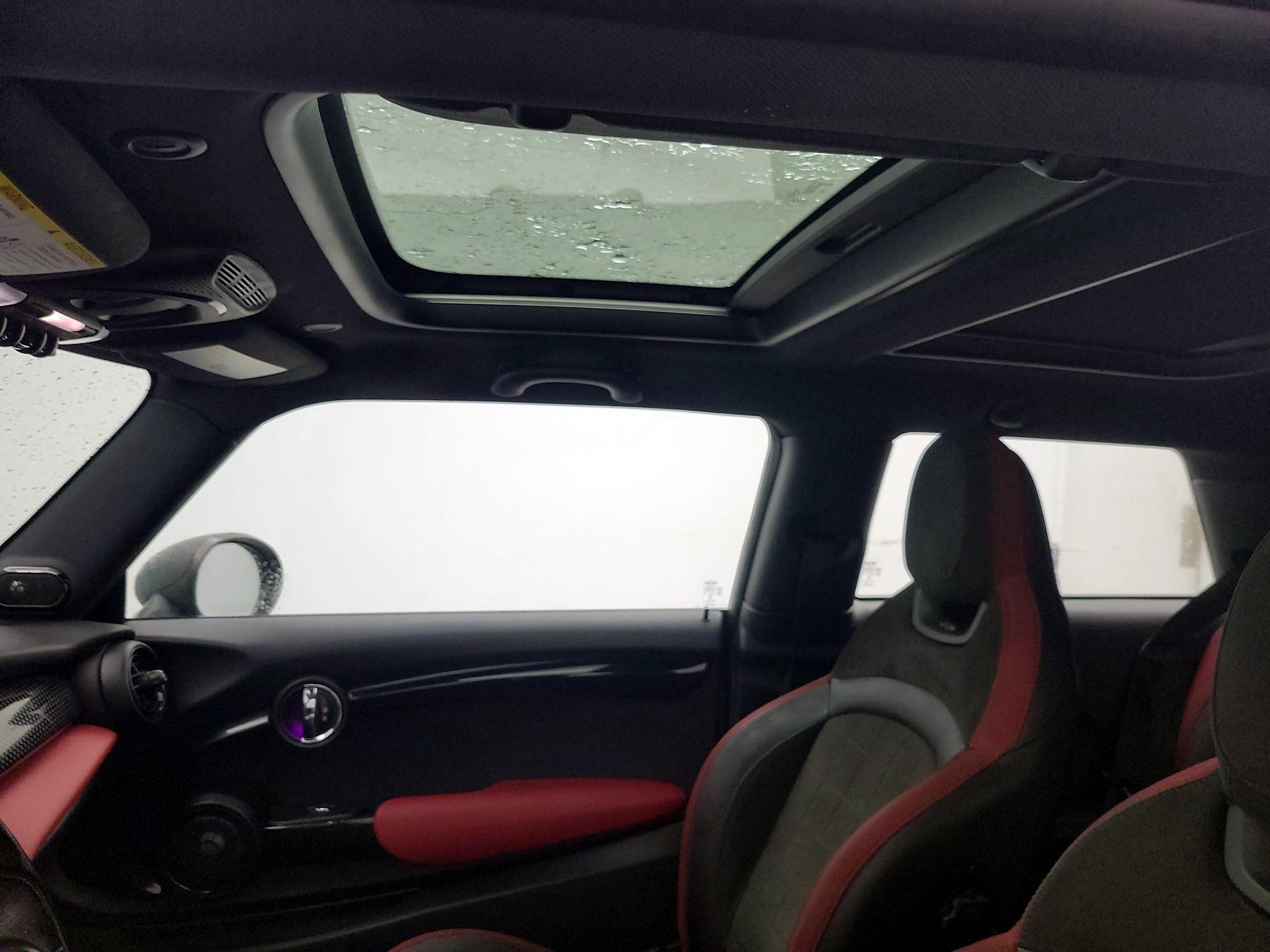 Thumbnail: 2016 MINI Cooper Hardtop - 18