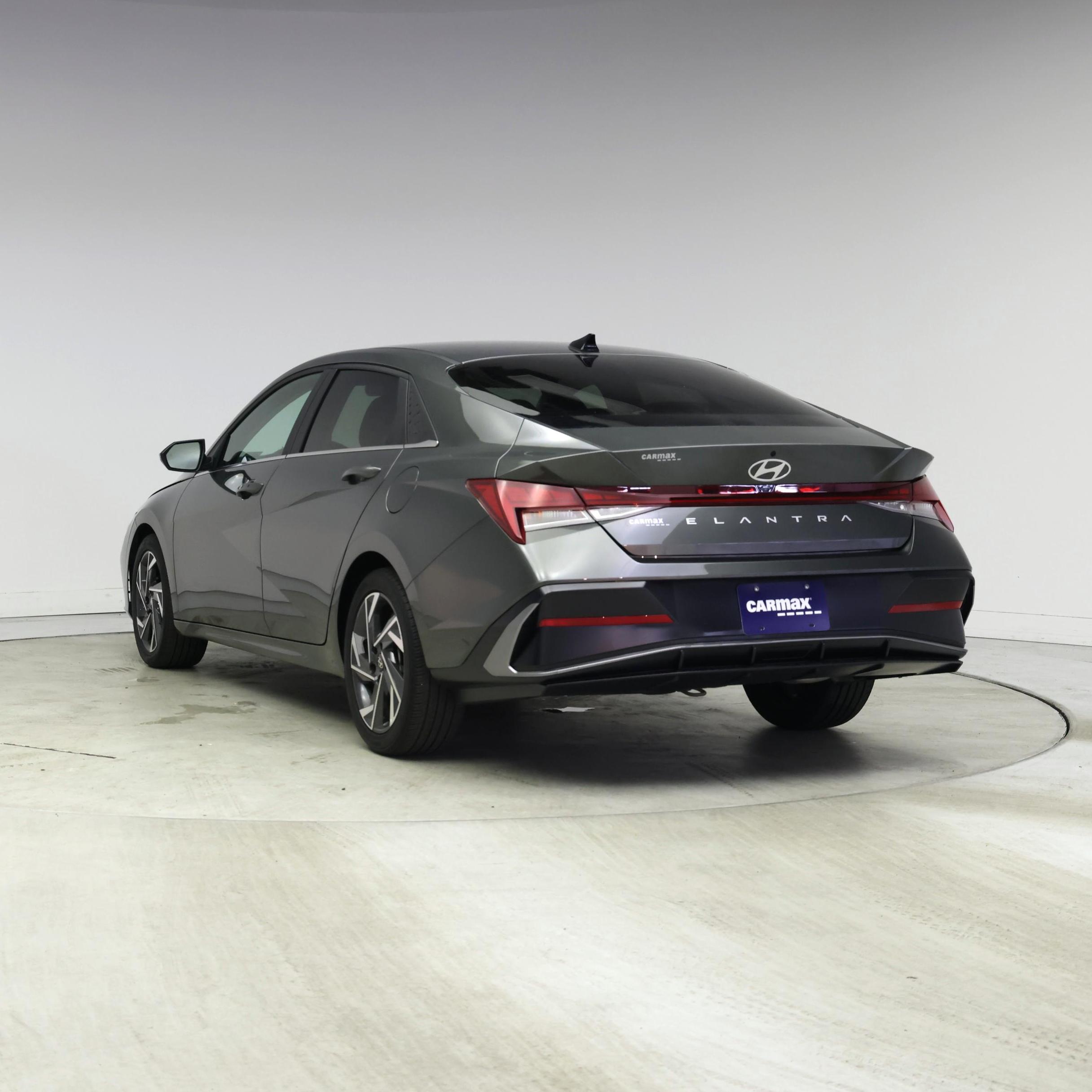 Thumbnail: 2024 Hyundai Elantra - 2