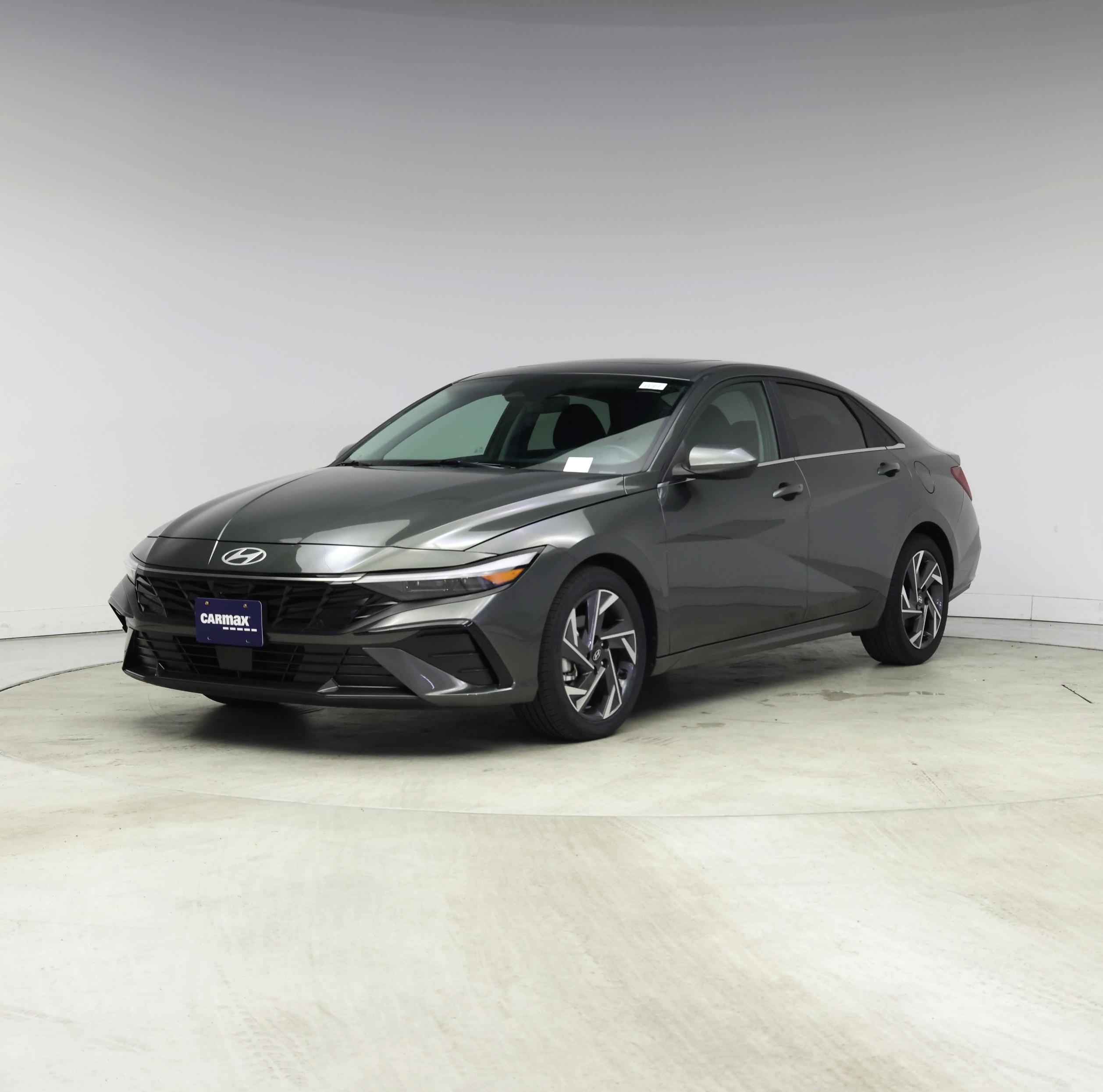 Thumbnail: 2024 Hyundai Elantra - 4