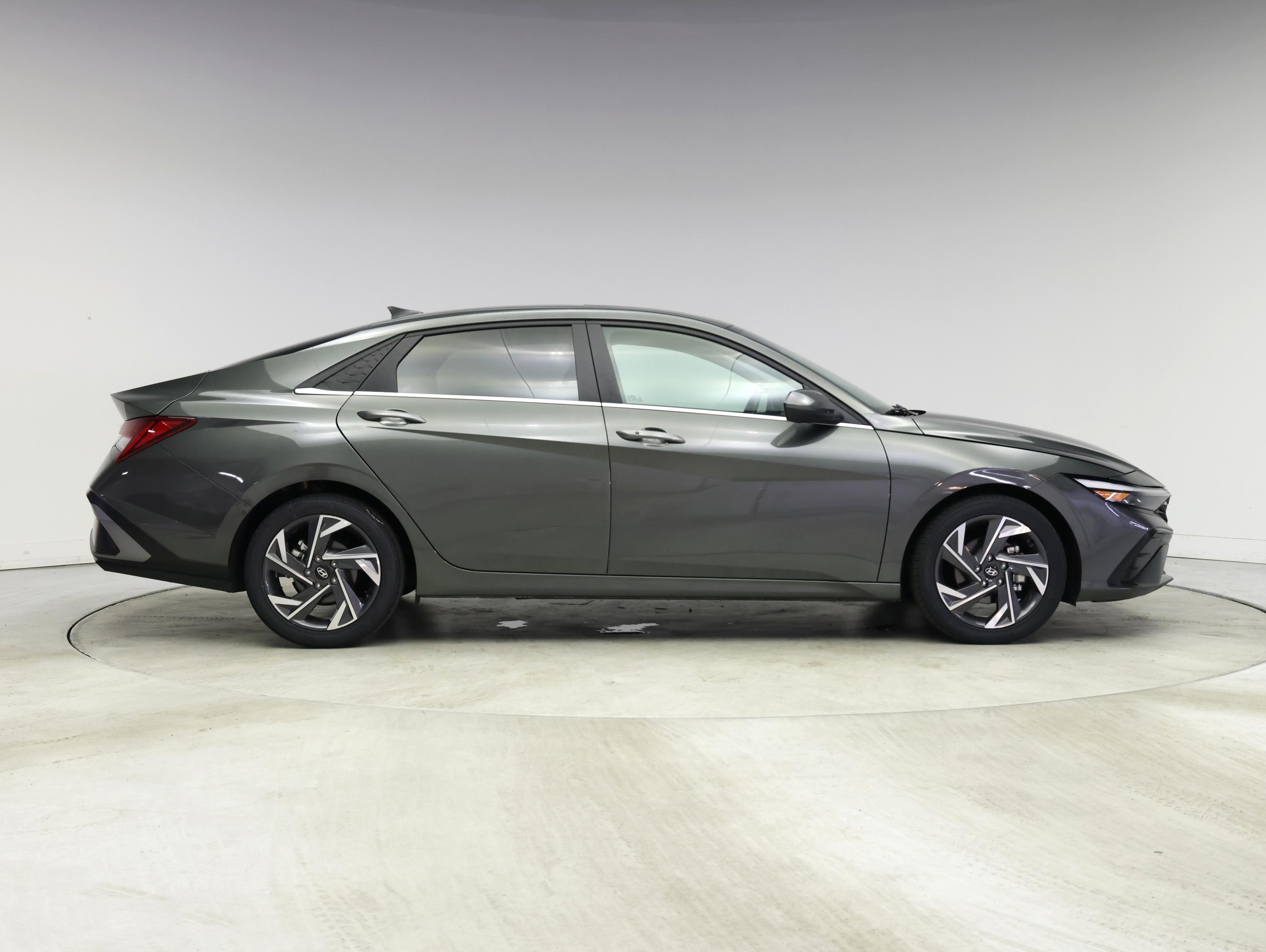 Thumbnail: 2024 Hyundai Elantra - 7