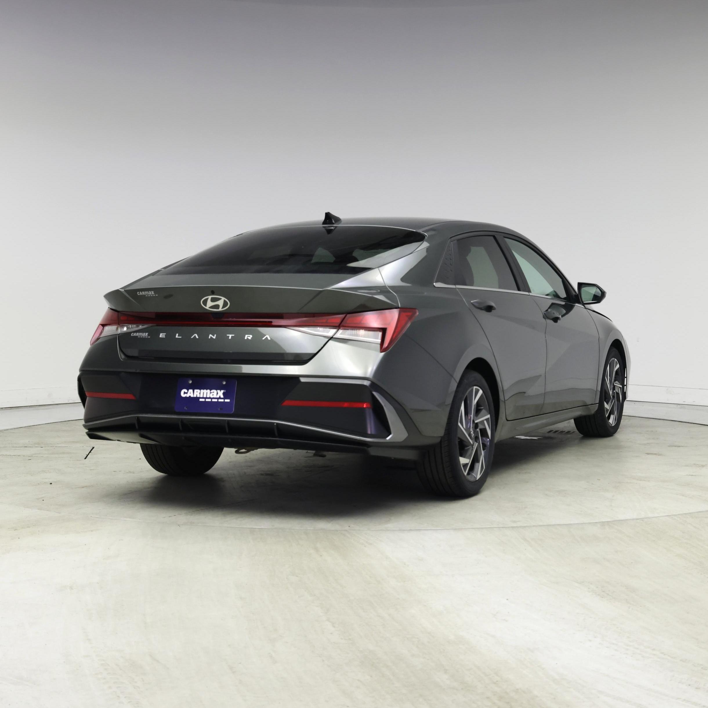 Thumbnail: 2024 Hyundai Elantra - 8