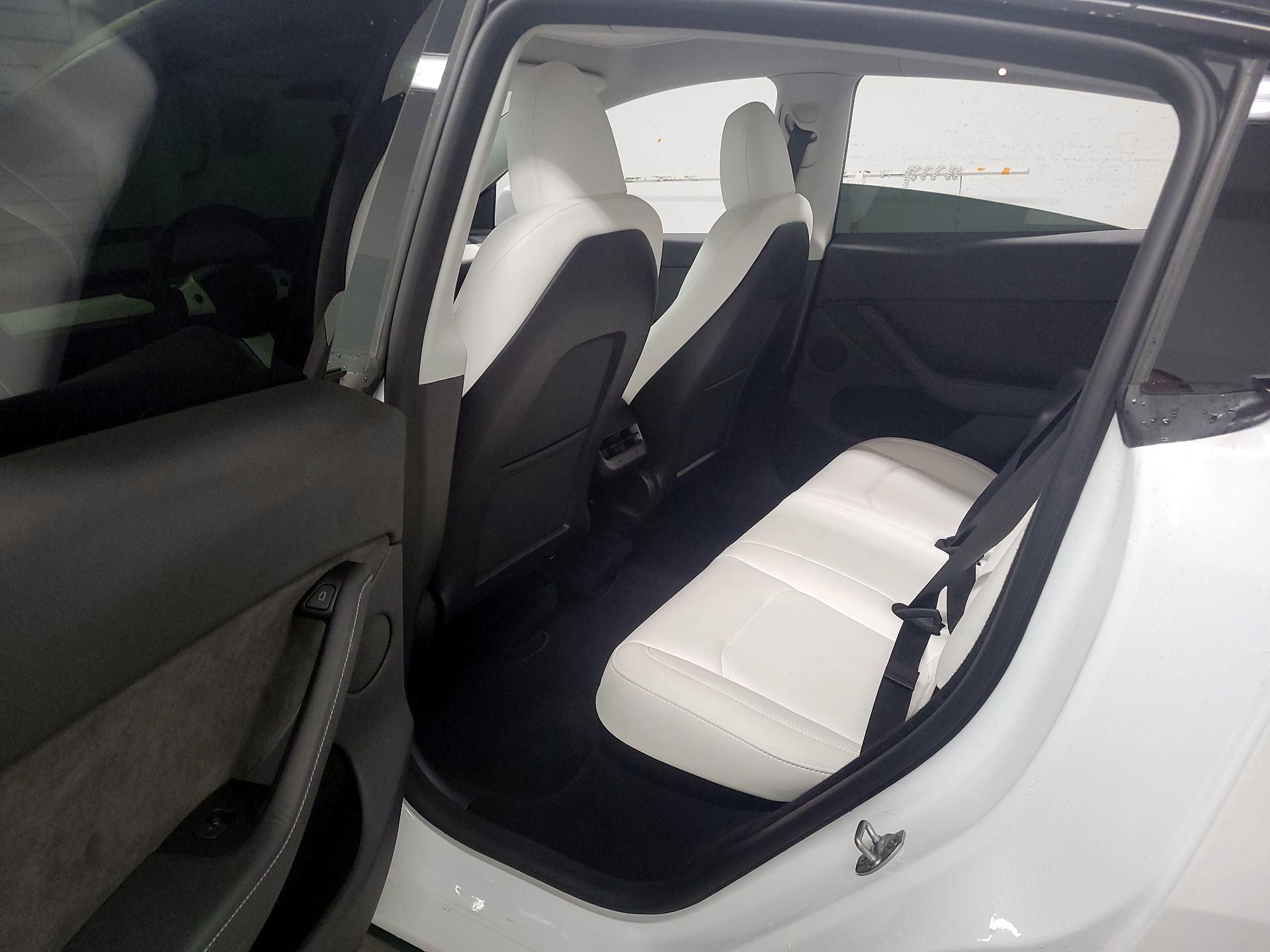 Thumbnail: 2023 Tesla Model Y - 19