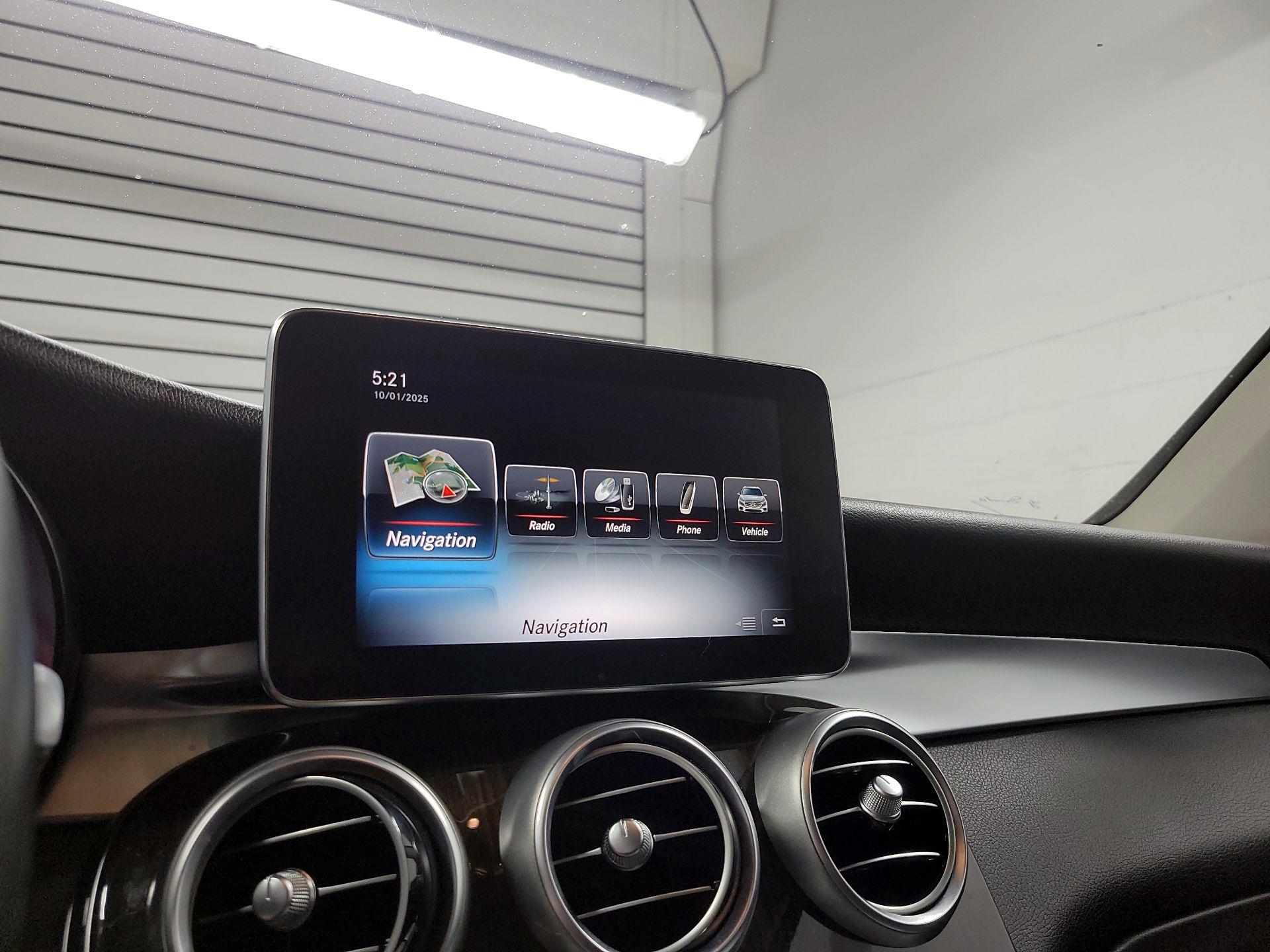 Thumbnail: 2016 Mercedes-Benz GLC - 15