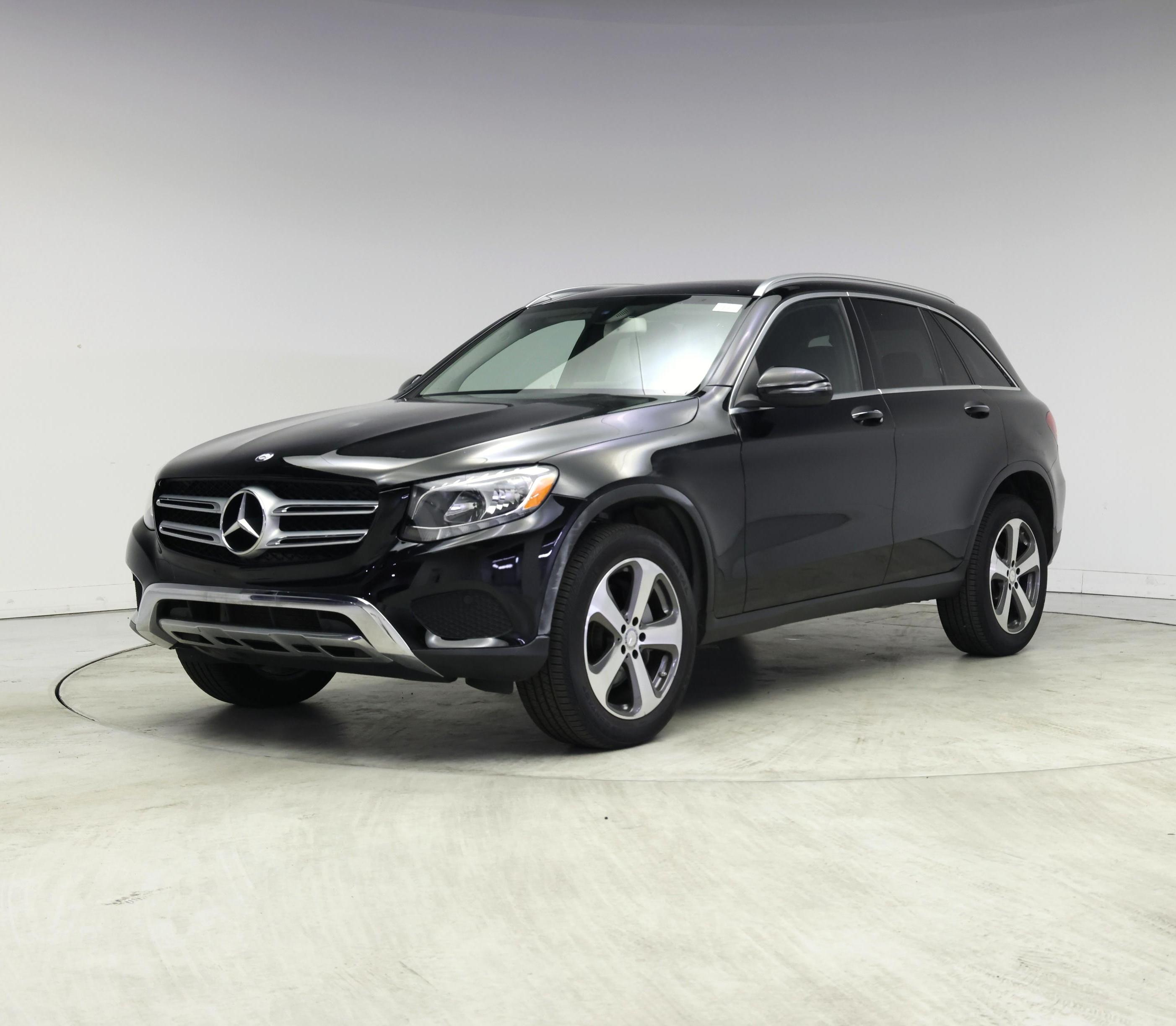 Thumbnail: 2016 Mercedes-Benz GLC - 4