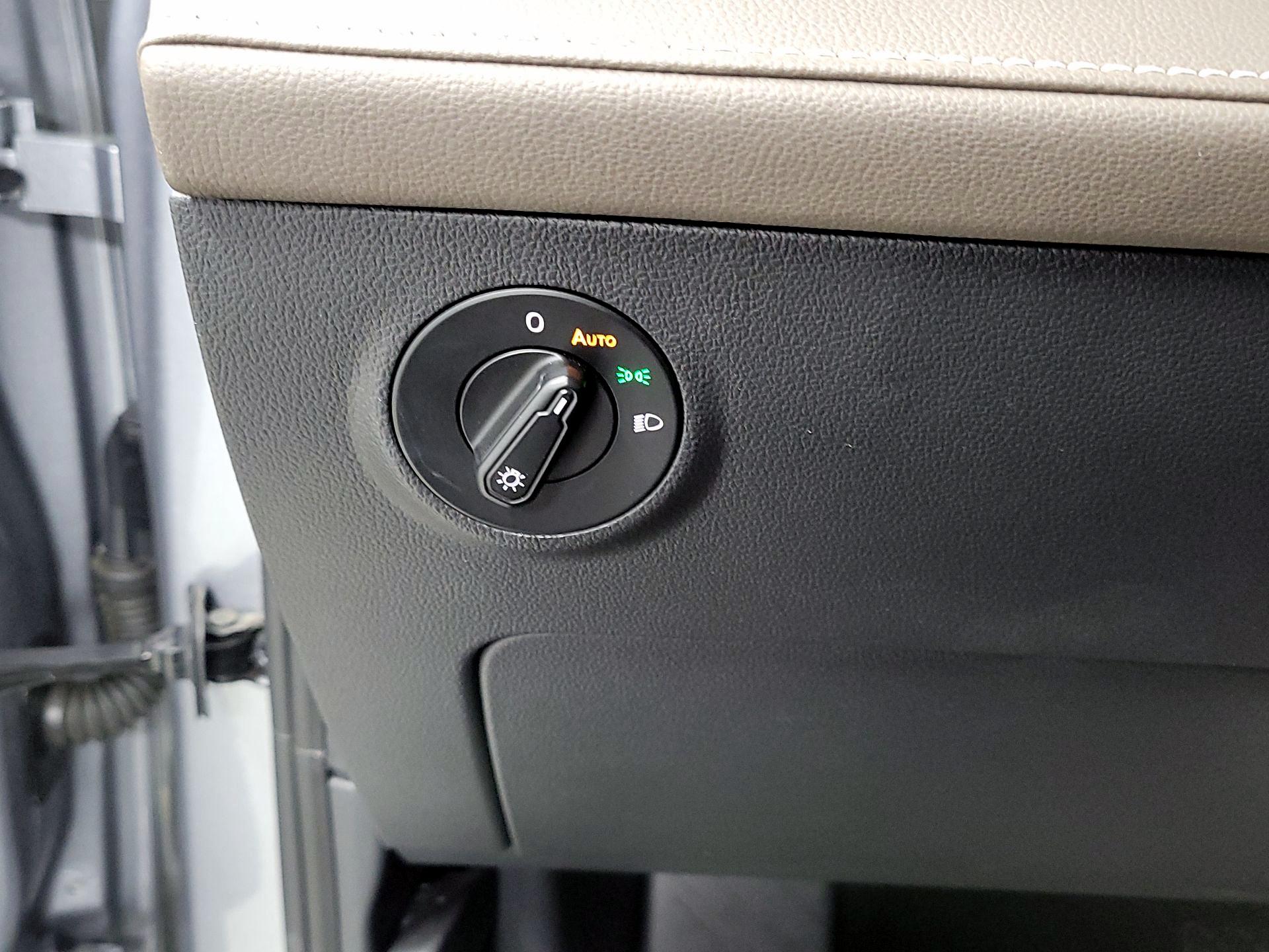 Thumbnail: 2022 Volkswagen Taos - 13