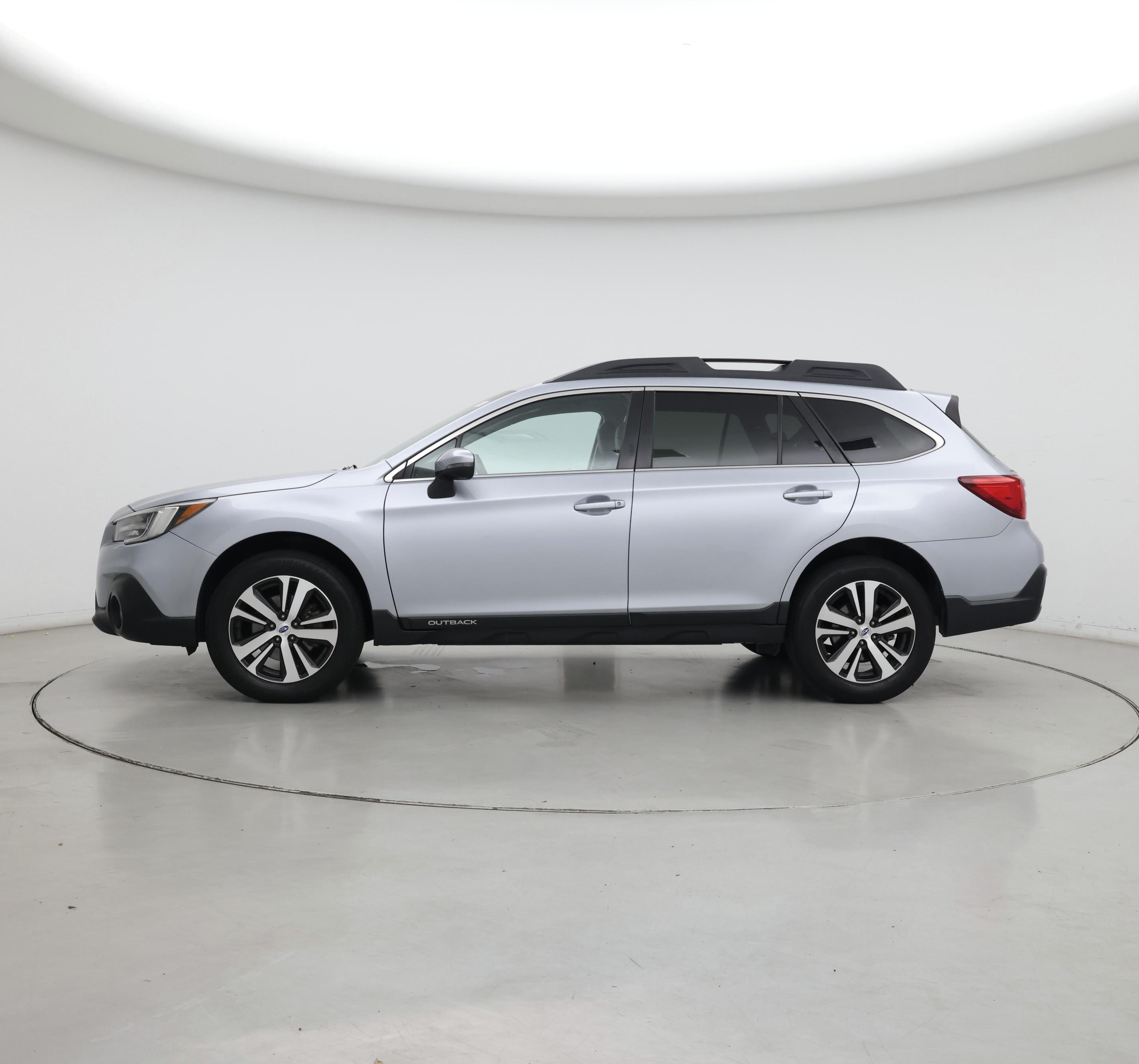 Thumbnail: 2019 Subaru Outback - 3