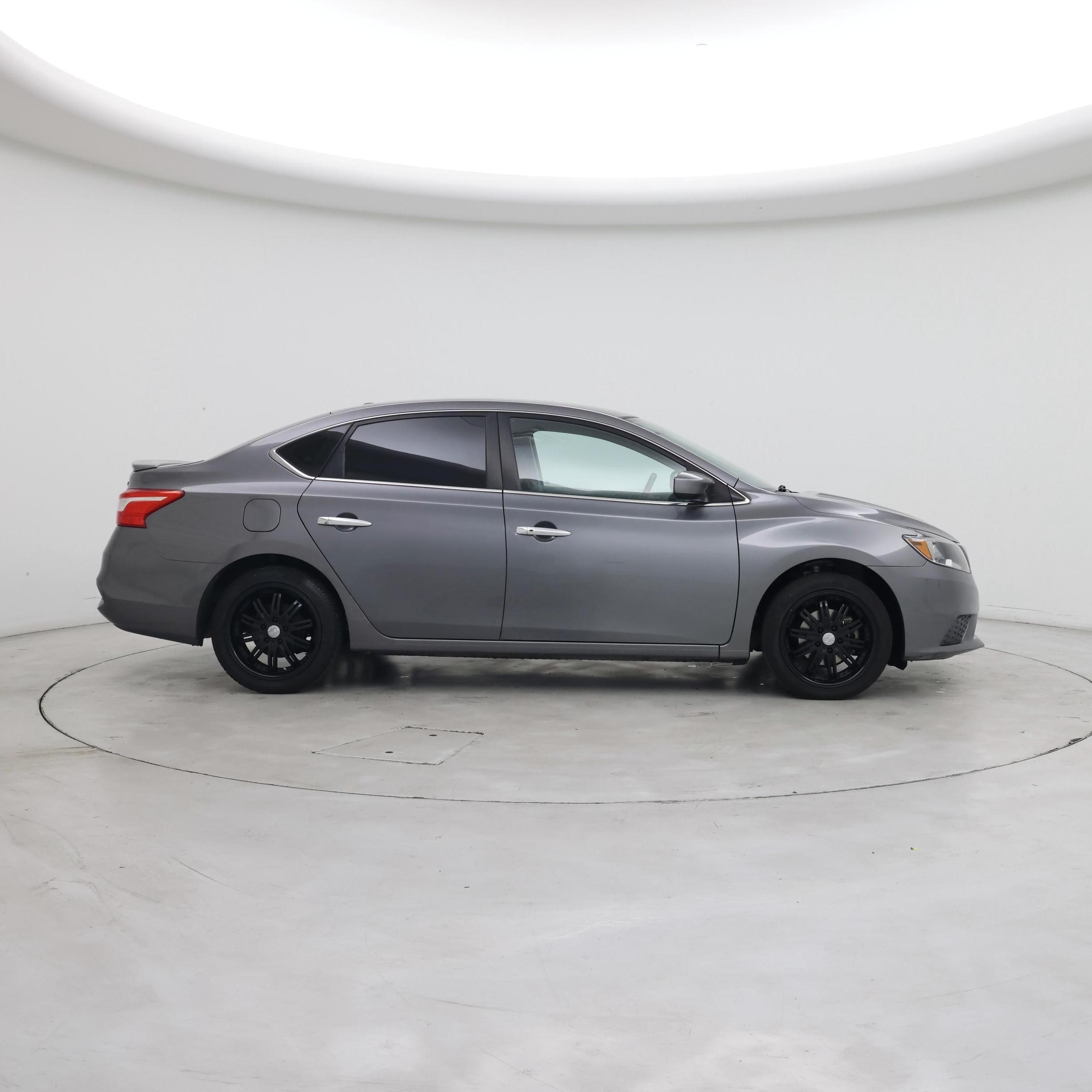 Thumbnail: 2016 Nissan Sentra - 7