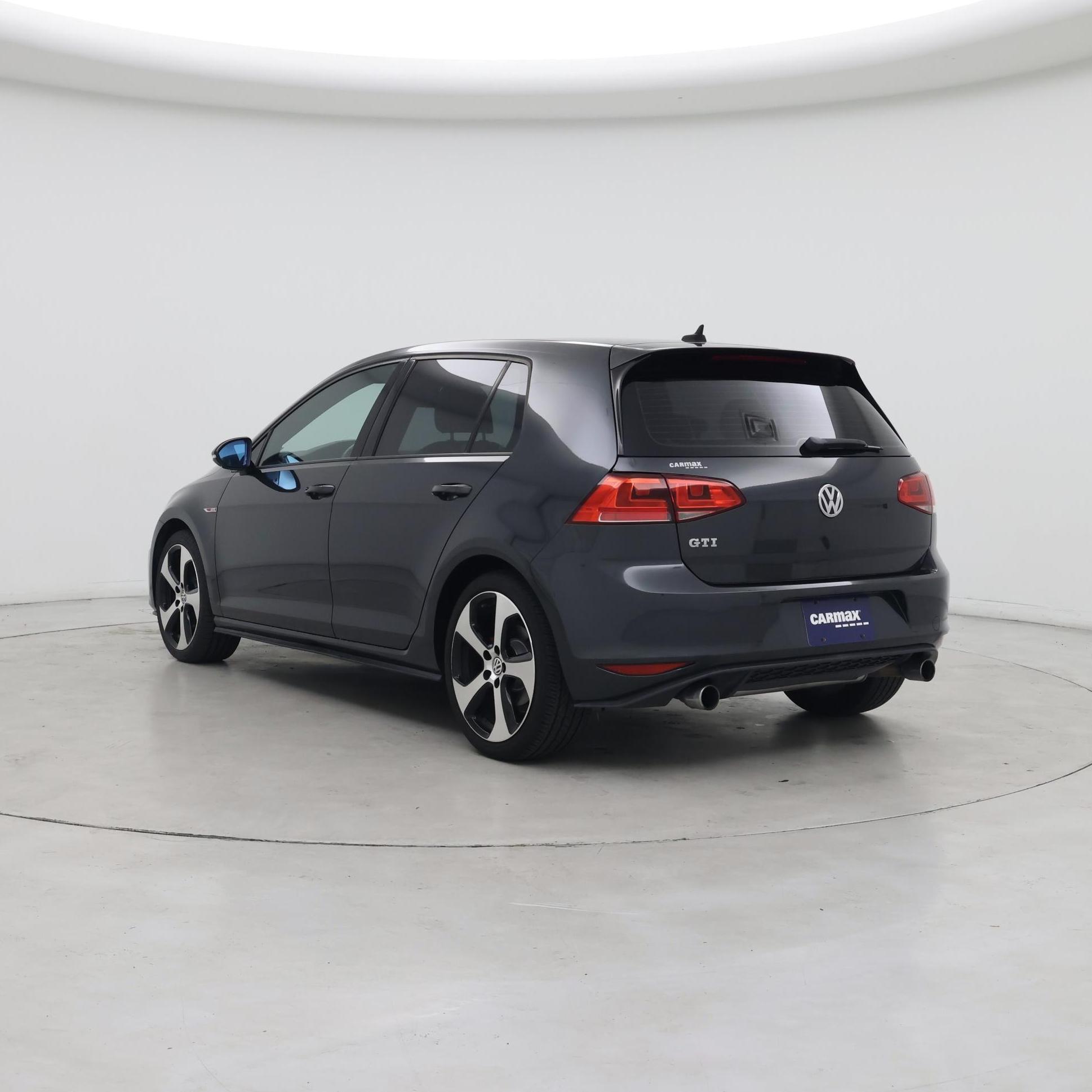 Thumbnail: 2016 Volkswagen Golf - 2