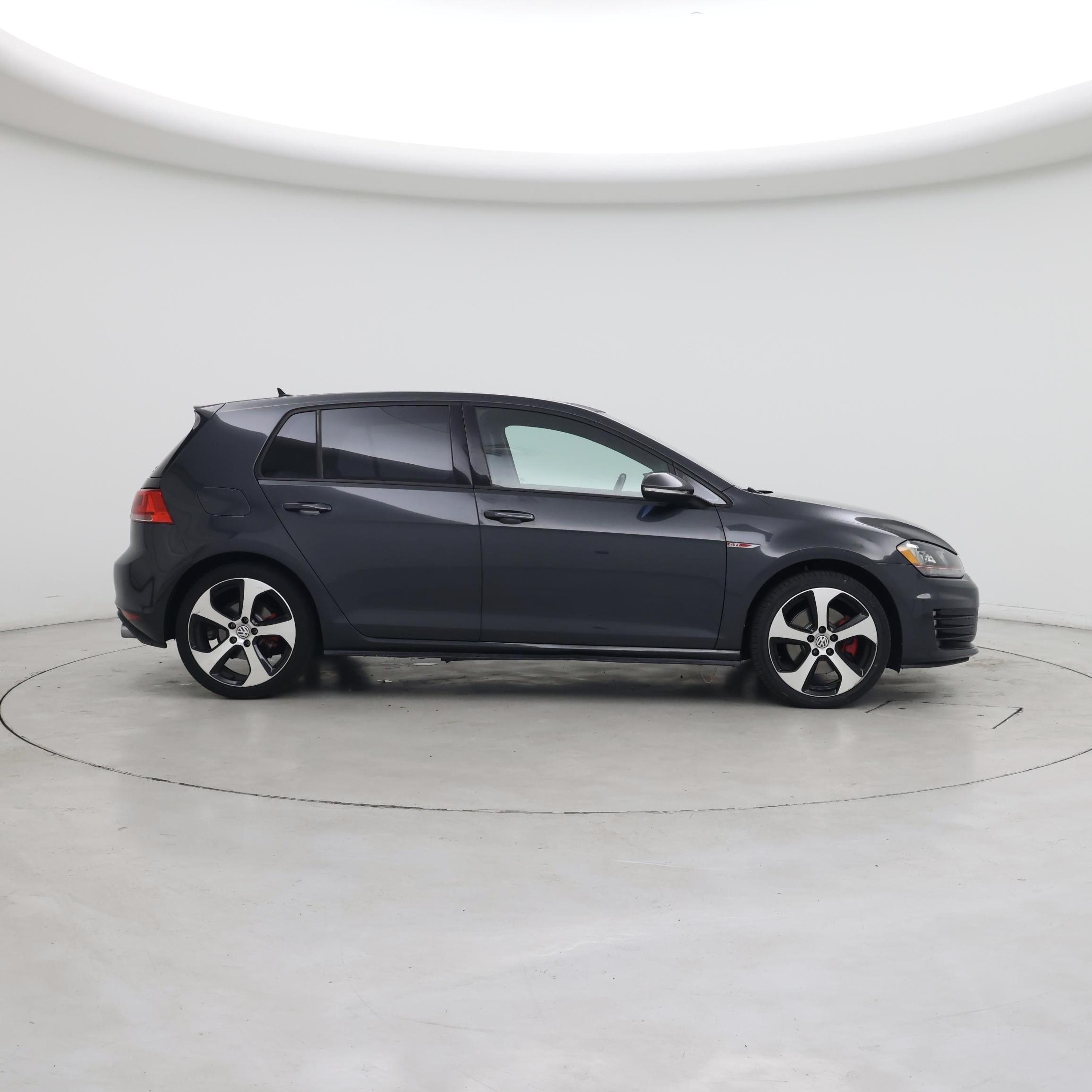 Thumbnail: 2016 Volkswagen Golf - 7