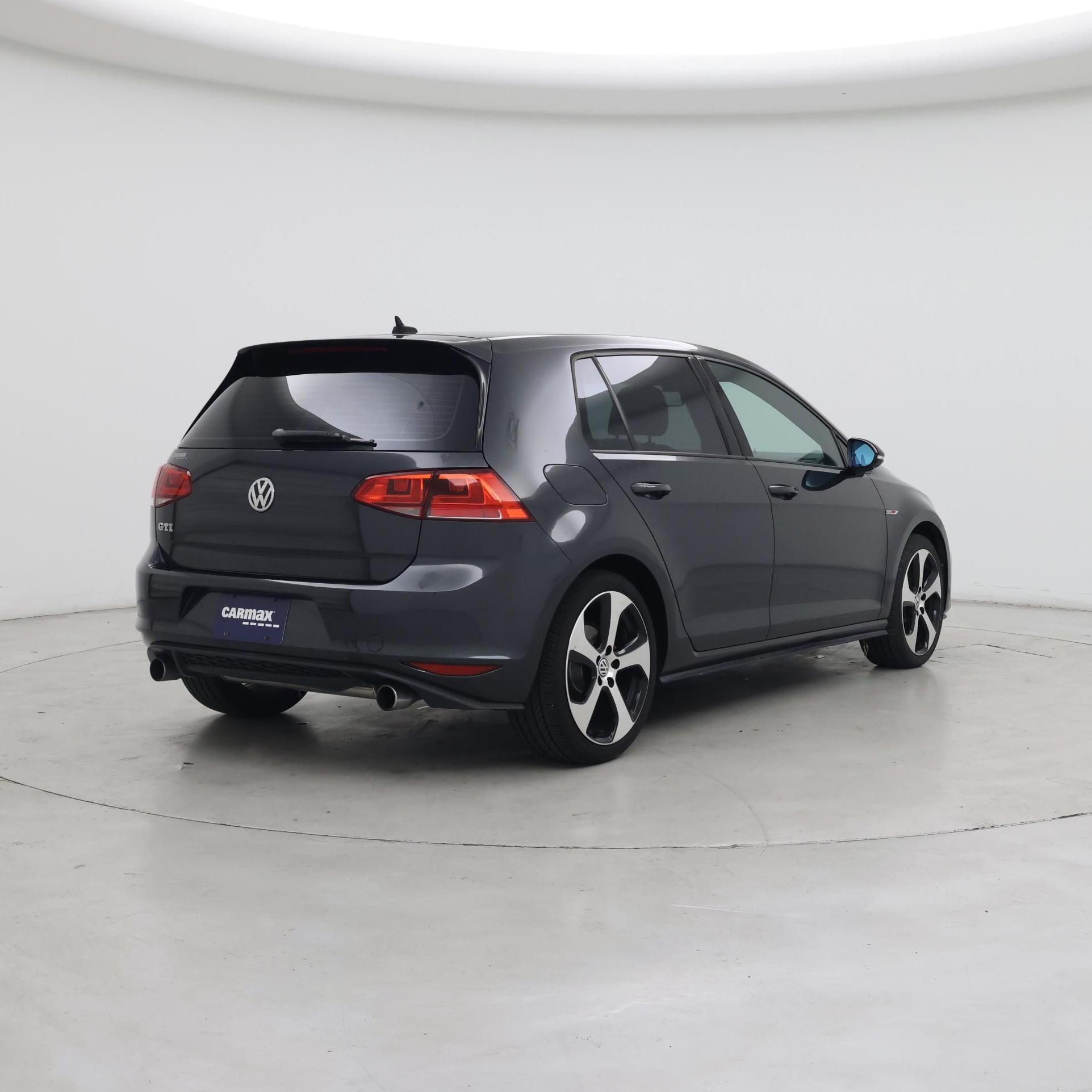 Thumbnail: 2016 Volkswagen Golf - 8