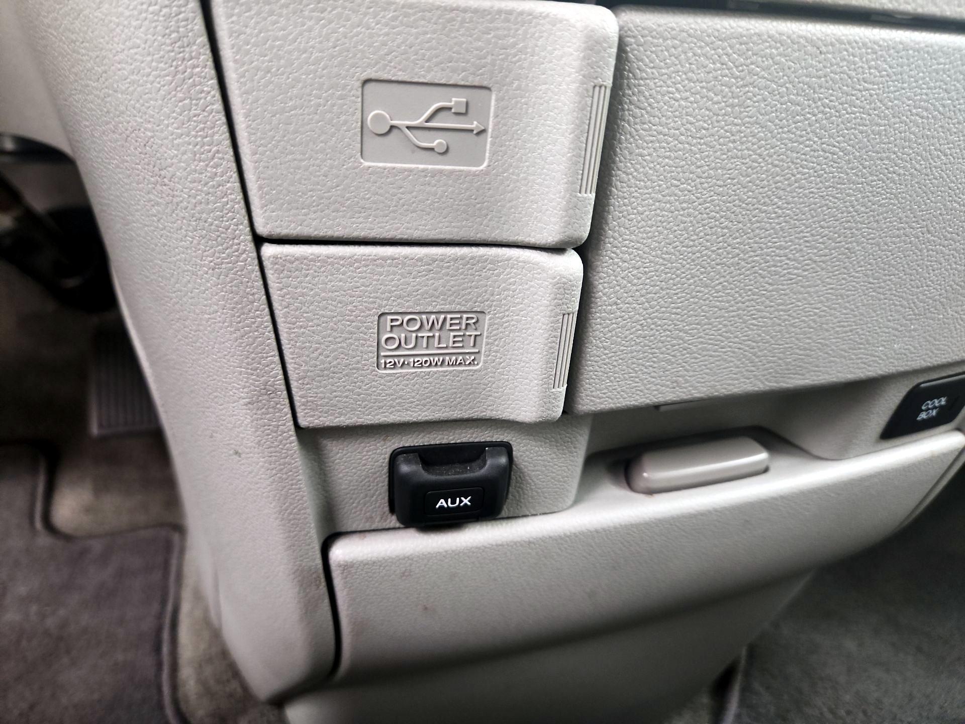Thumbnail: 2014 Honda Odyssey - 18