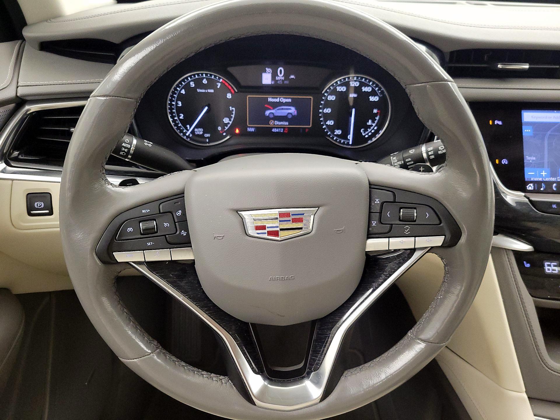 Thumbnail: 2022 Cadillac XT6 - 10