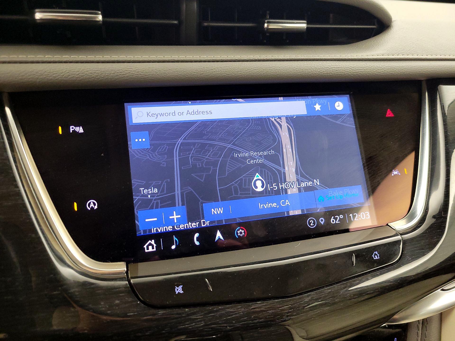 Thumbnail: 2022 Cadillac XT6 - 14