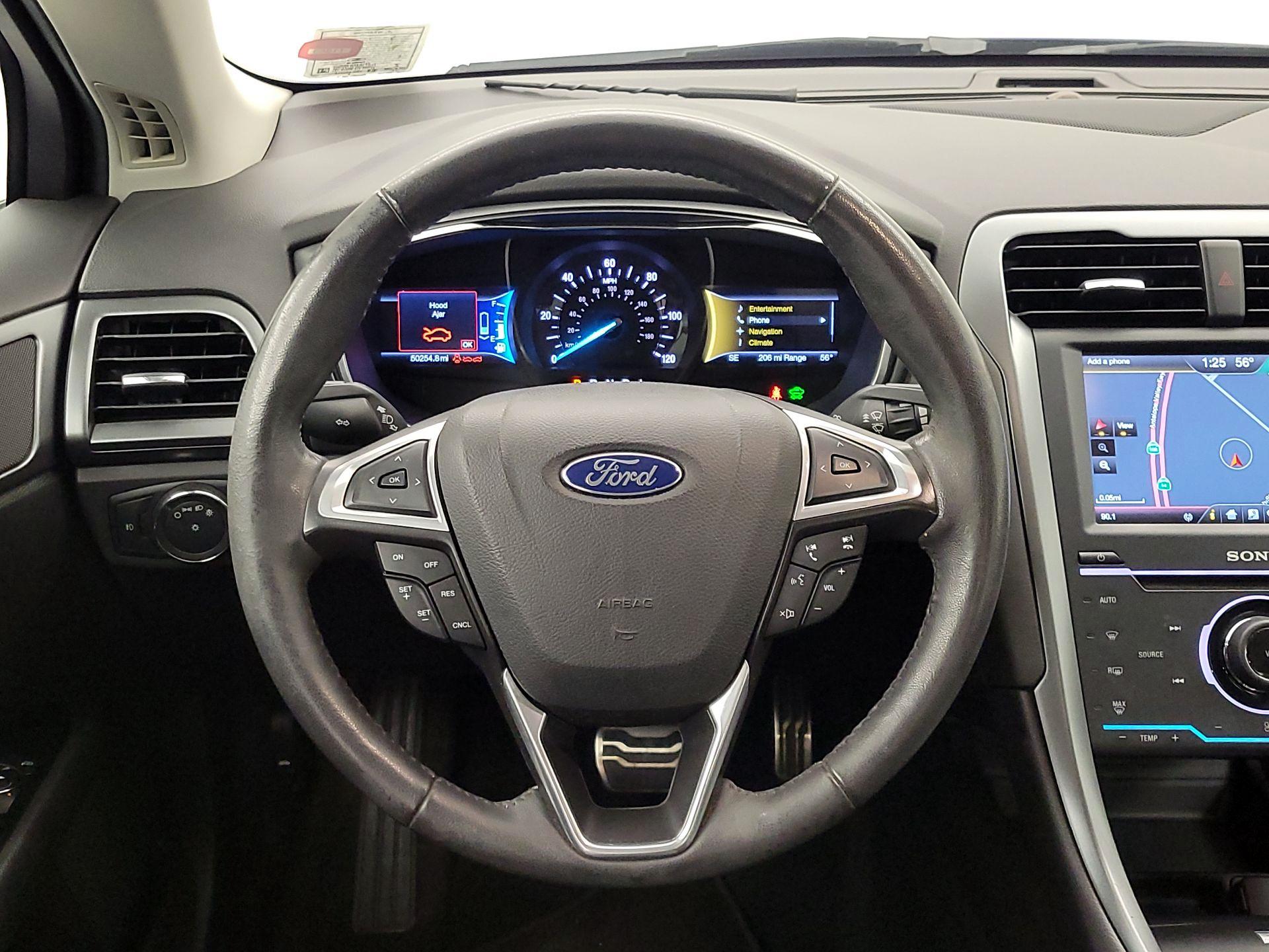 Thumbnail: 2015 Ford Fusion - 10
