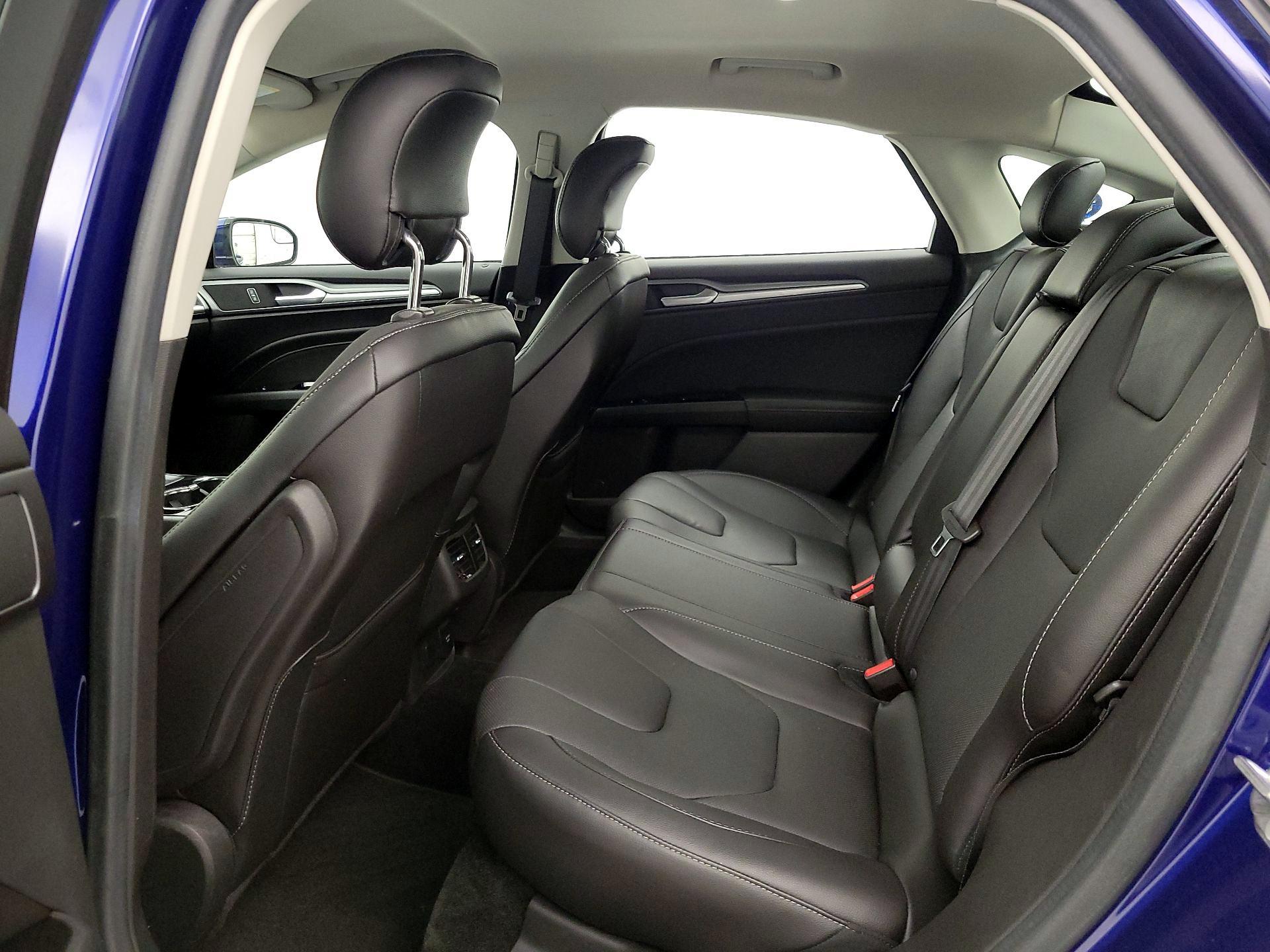 Thumbnail: 2015 Ford Fusion - 19