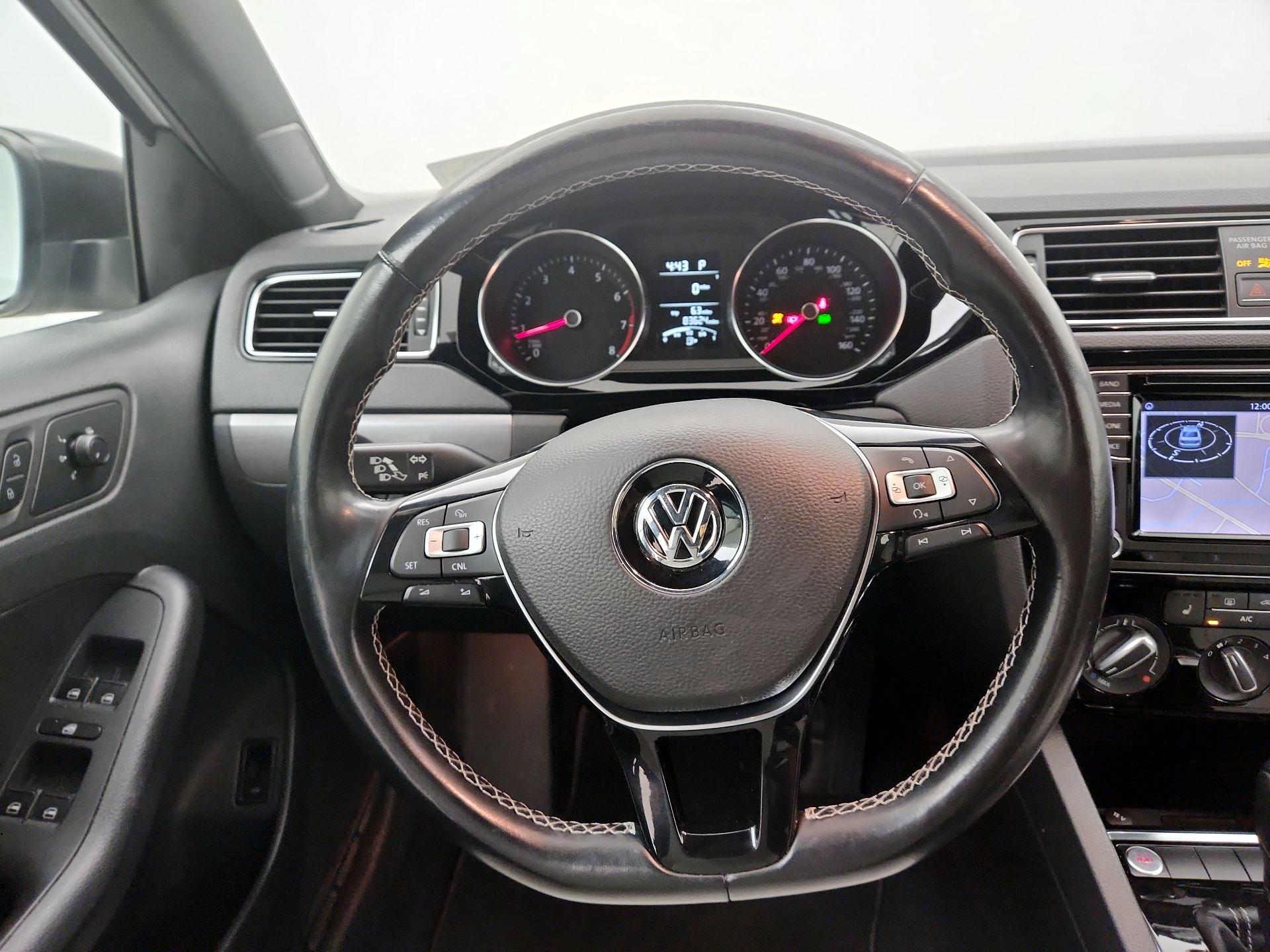 Thumbnail: 2016 Volkswagen Jetta - 10