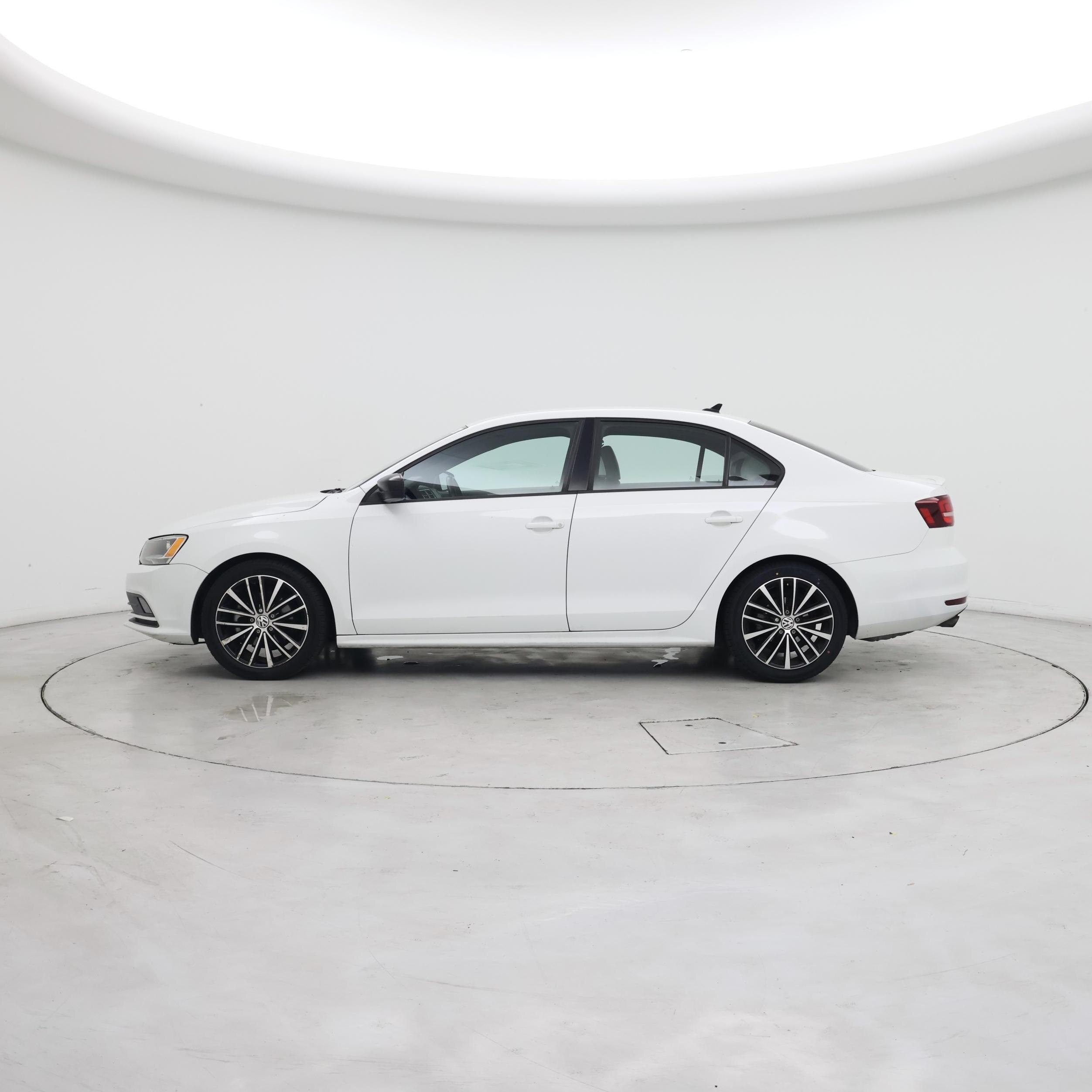 Thumbnail: 2016 Volkswagen Jetta - 3