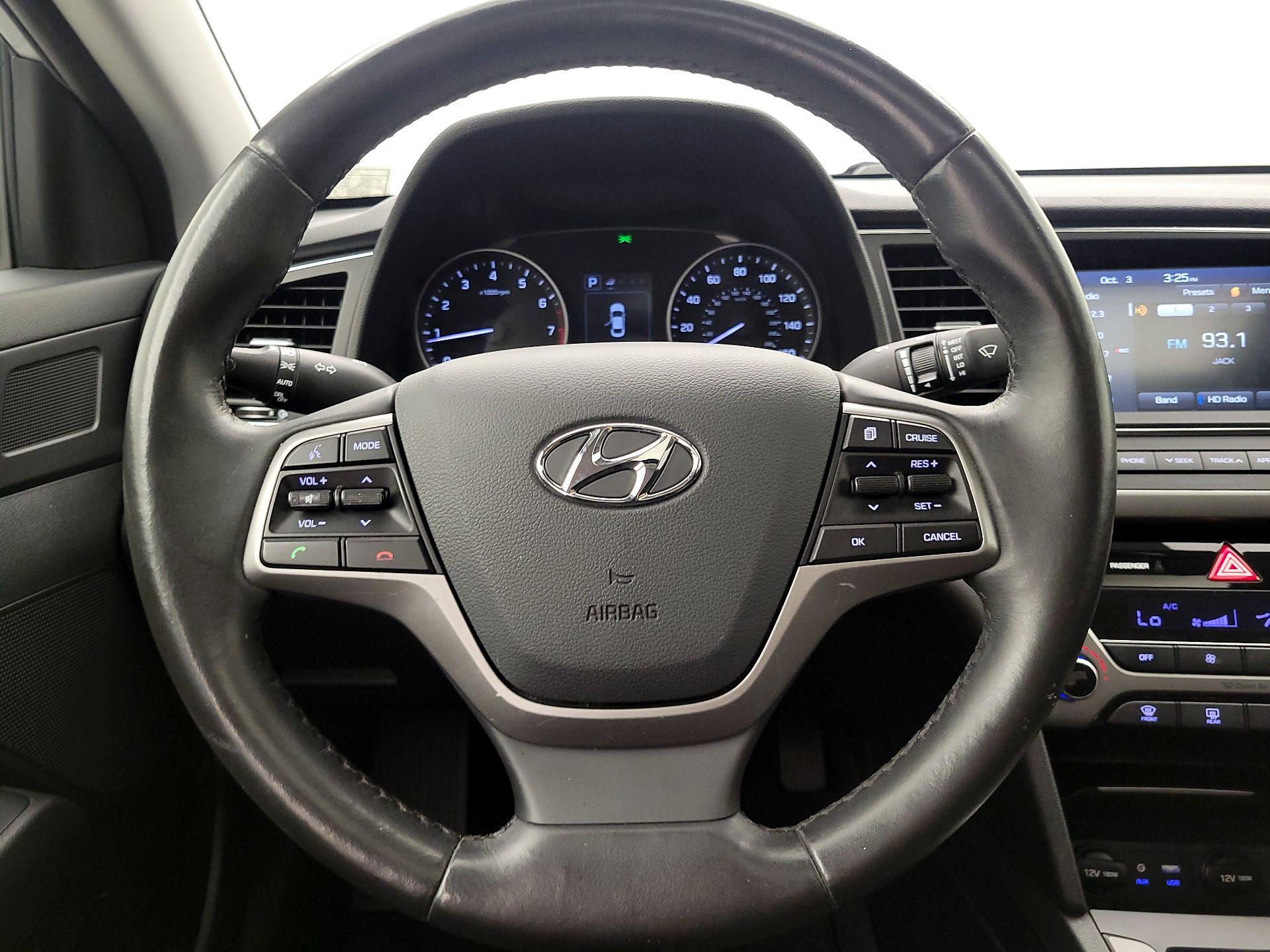 Thumbnail: 2018 Hyundai Elantra - 10
