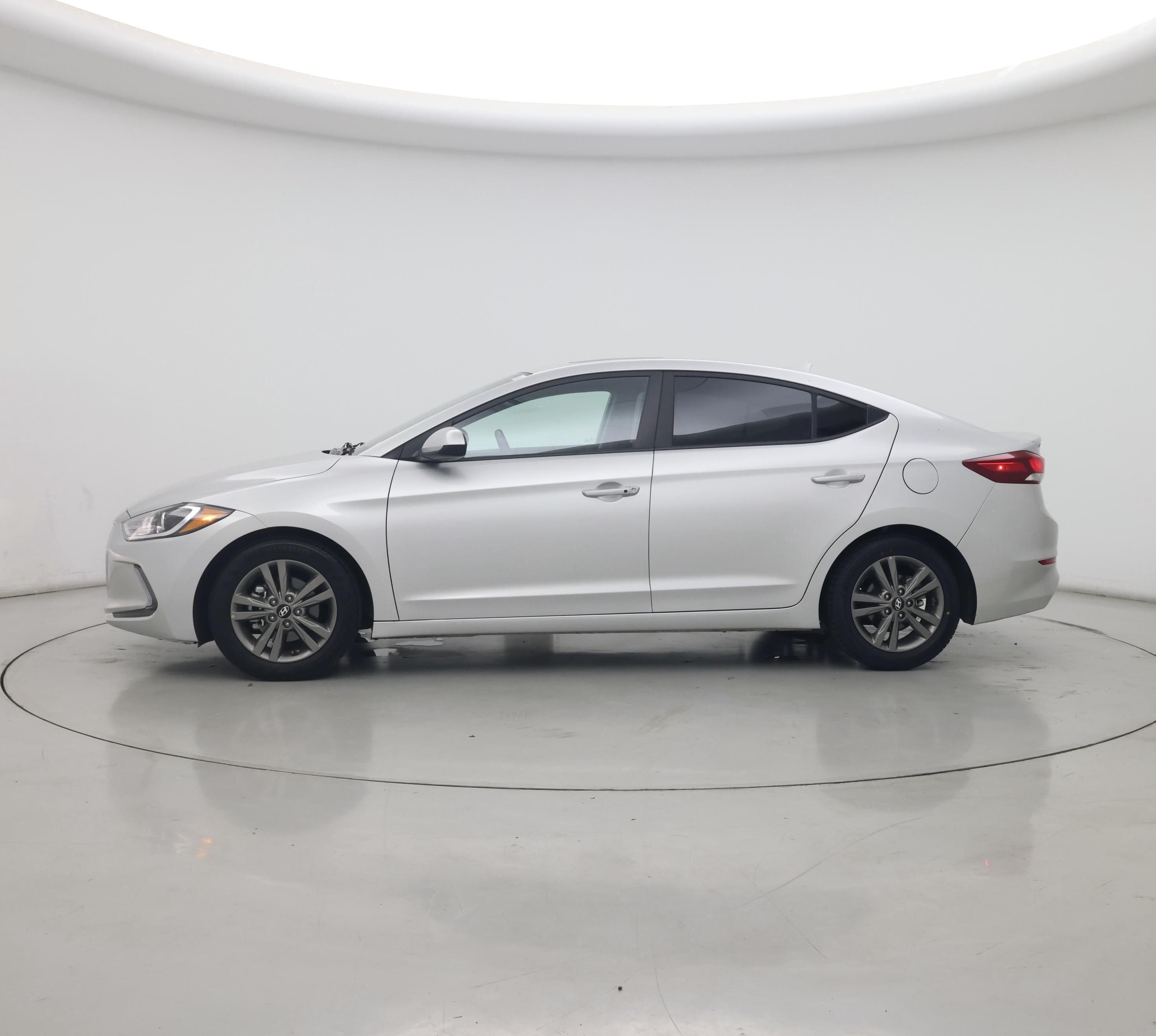 Thumbnail: 2018 Hyundai Elantra - 3