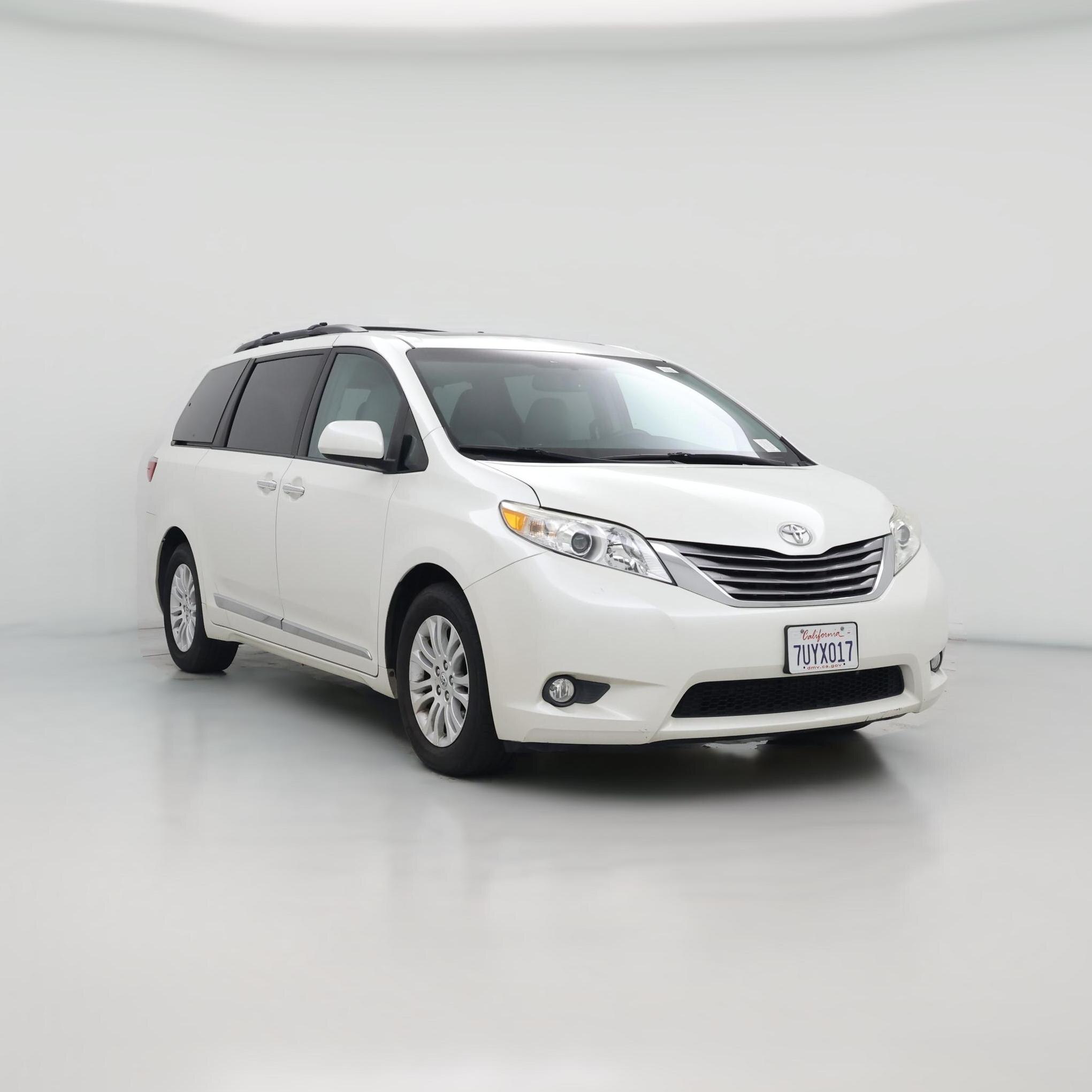 Thumbnail: 2017 Toyota Sienna - 1