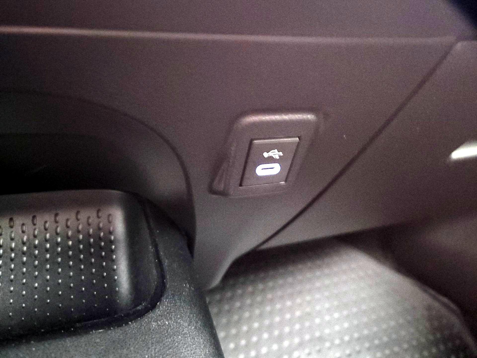 Thumbnail: 2023 Toyota Corolla - 19