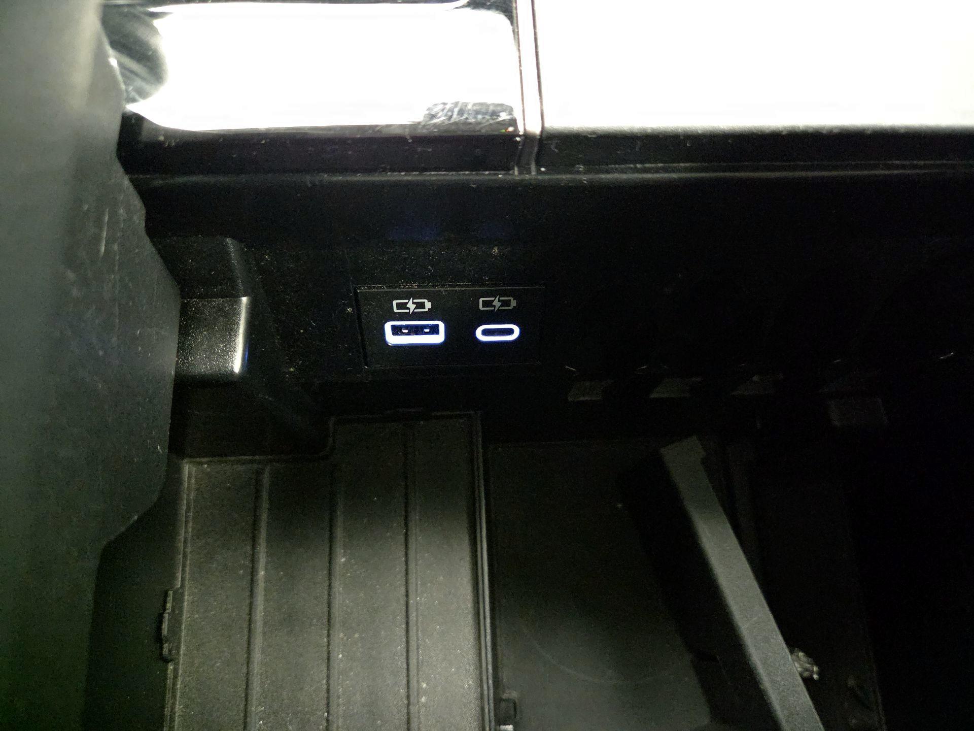 Thumbnail: 2024 Toyota Tundra - 18