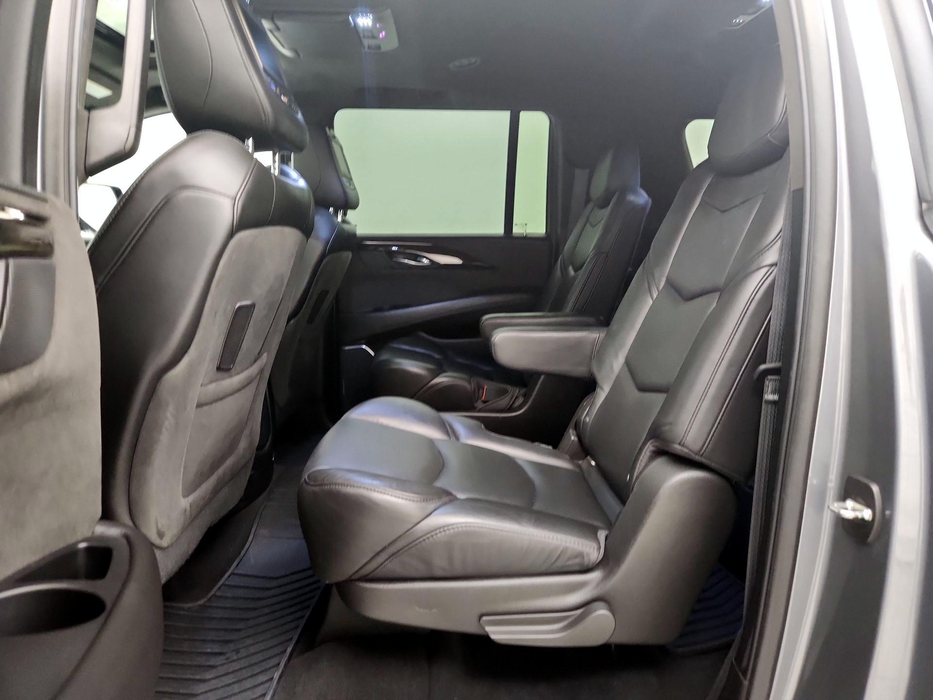 Thumbnail: 2018 Cadillac Escalade - 20