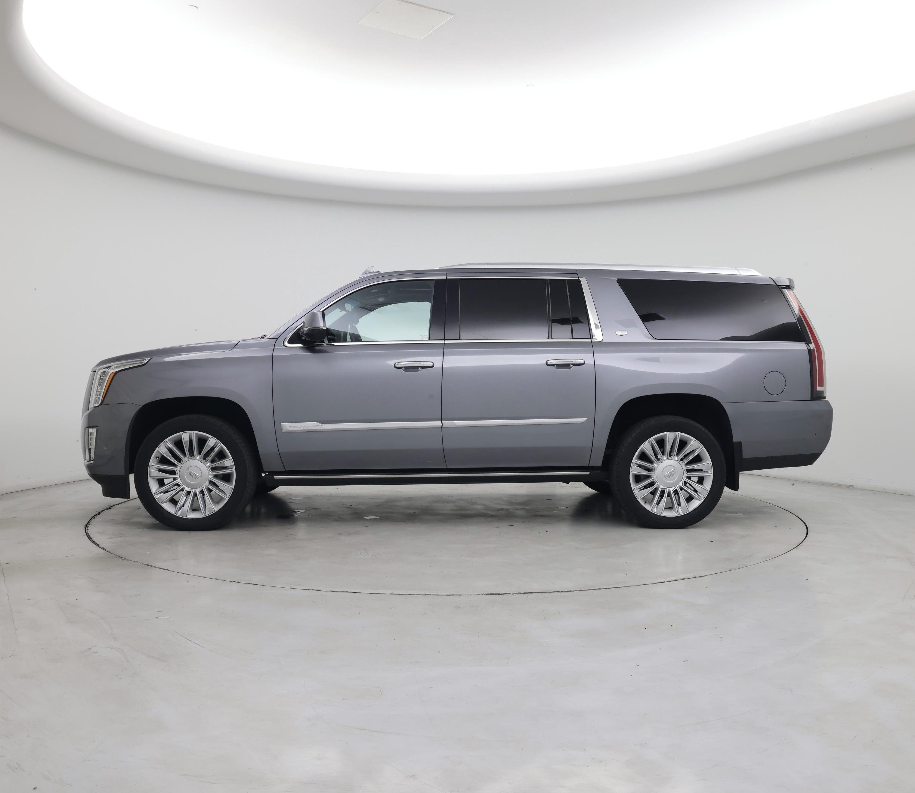 Thumbnail: 2018 Cadillac Escalade - 3