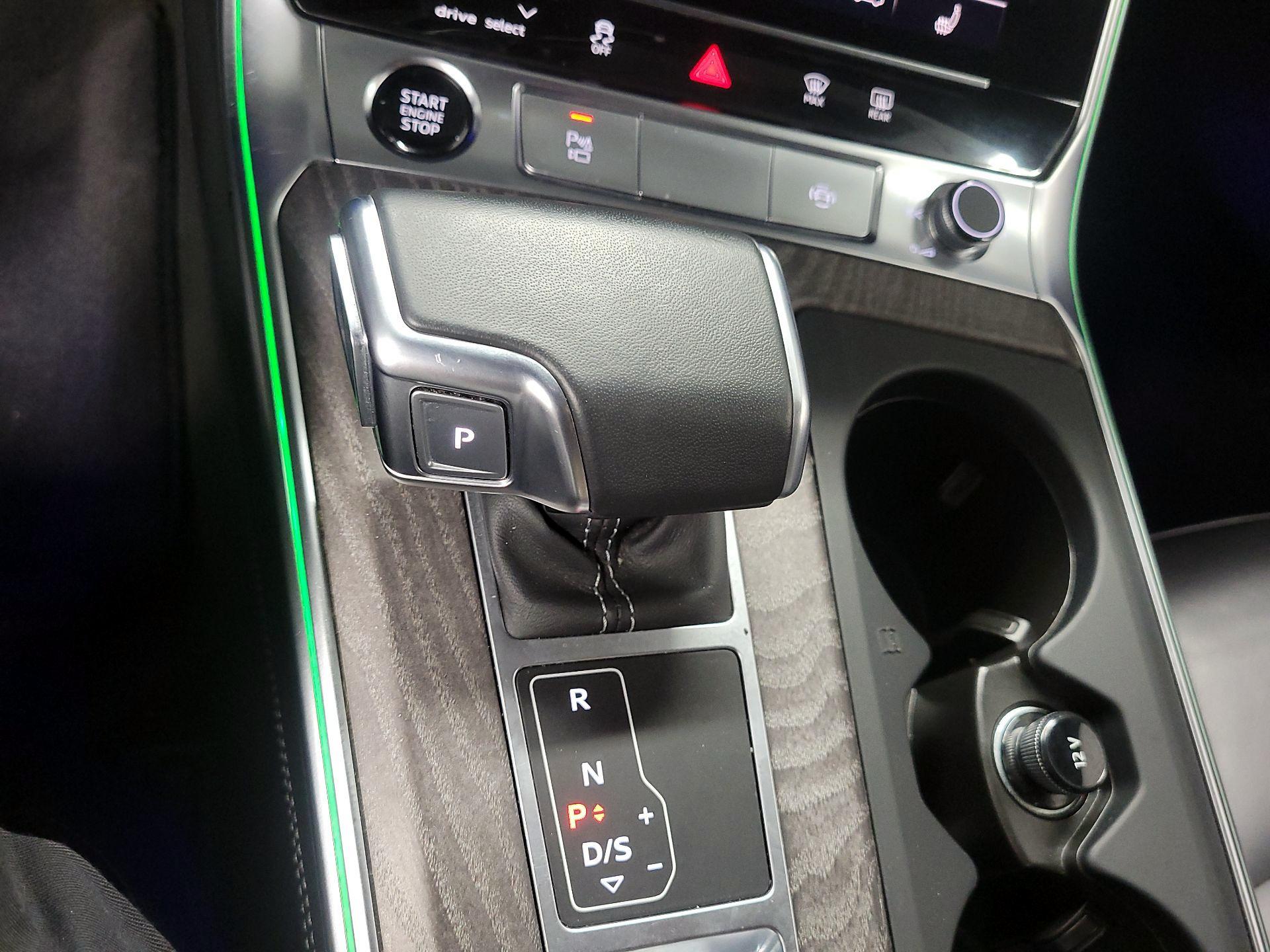Thumbnail: 2024 Audi A6 - 16