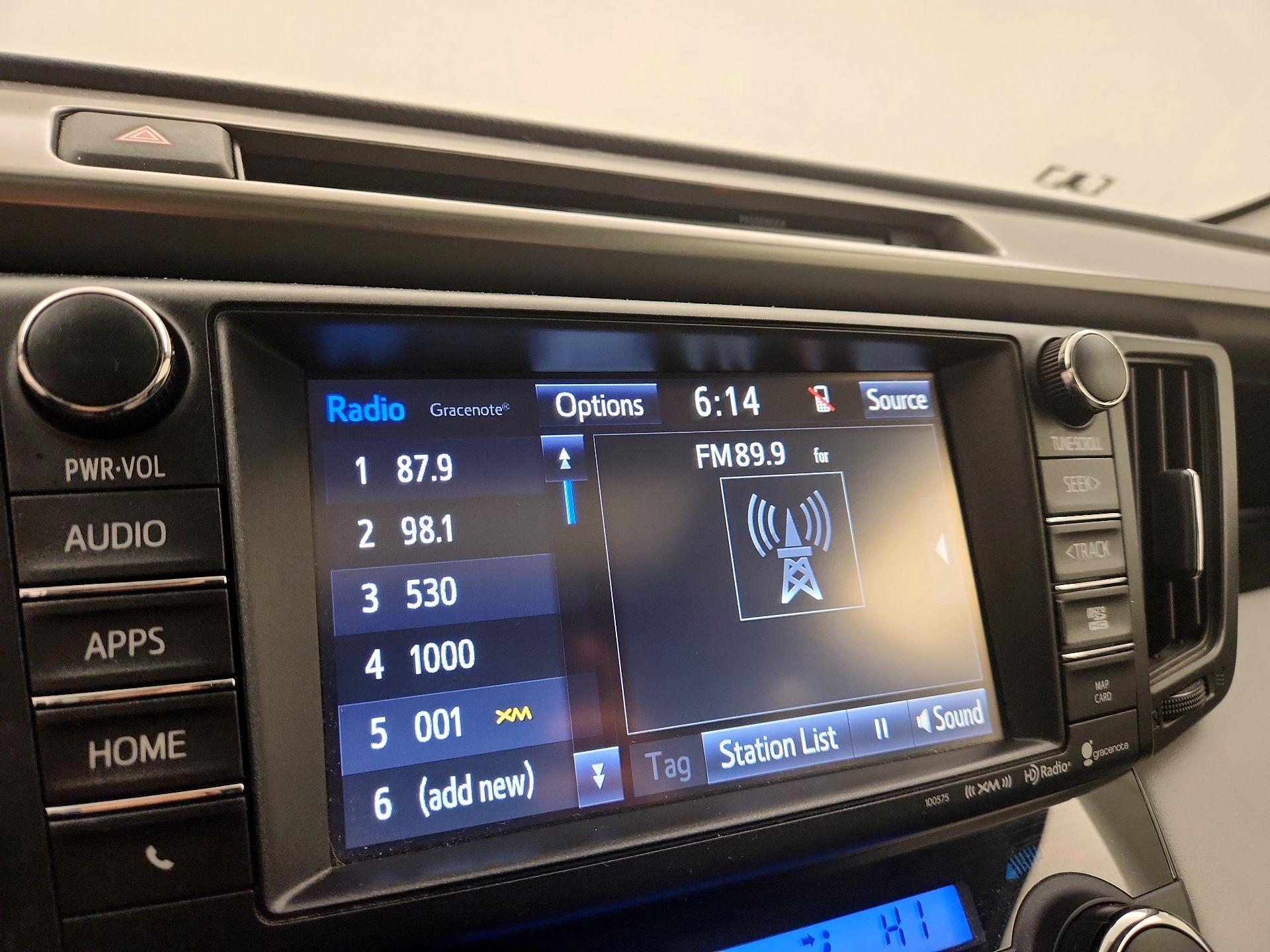 Thumbnail: 2016 Toyota RAV4 - 15