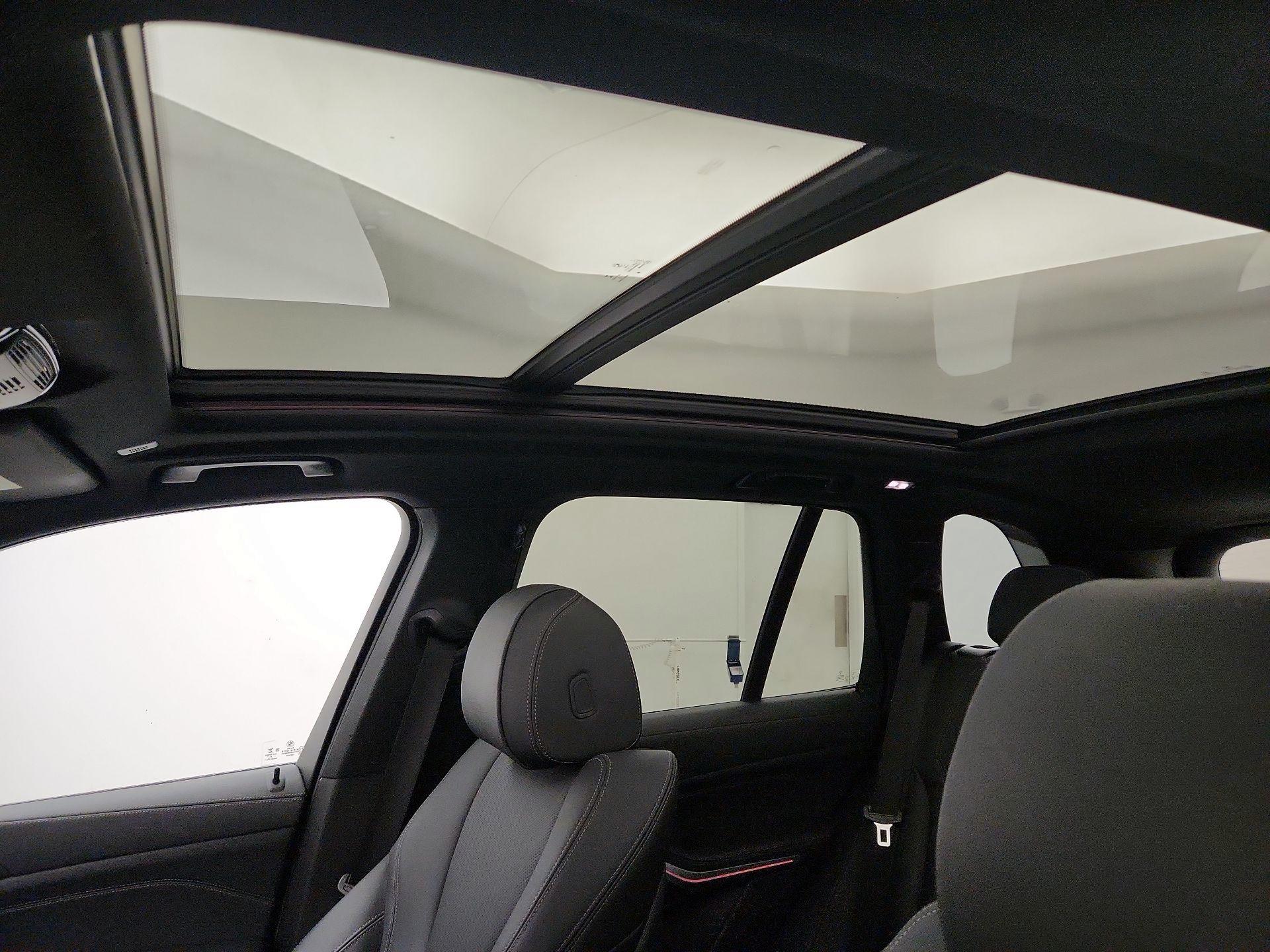 Thumbnail: 2021 BMW X5 - 20