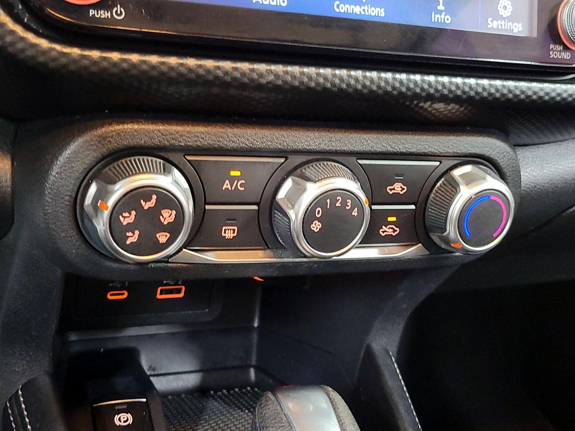 Thumbnail: 2023 Nissan Kicks - 15