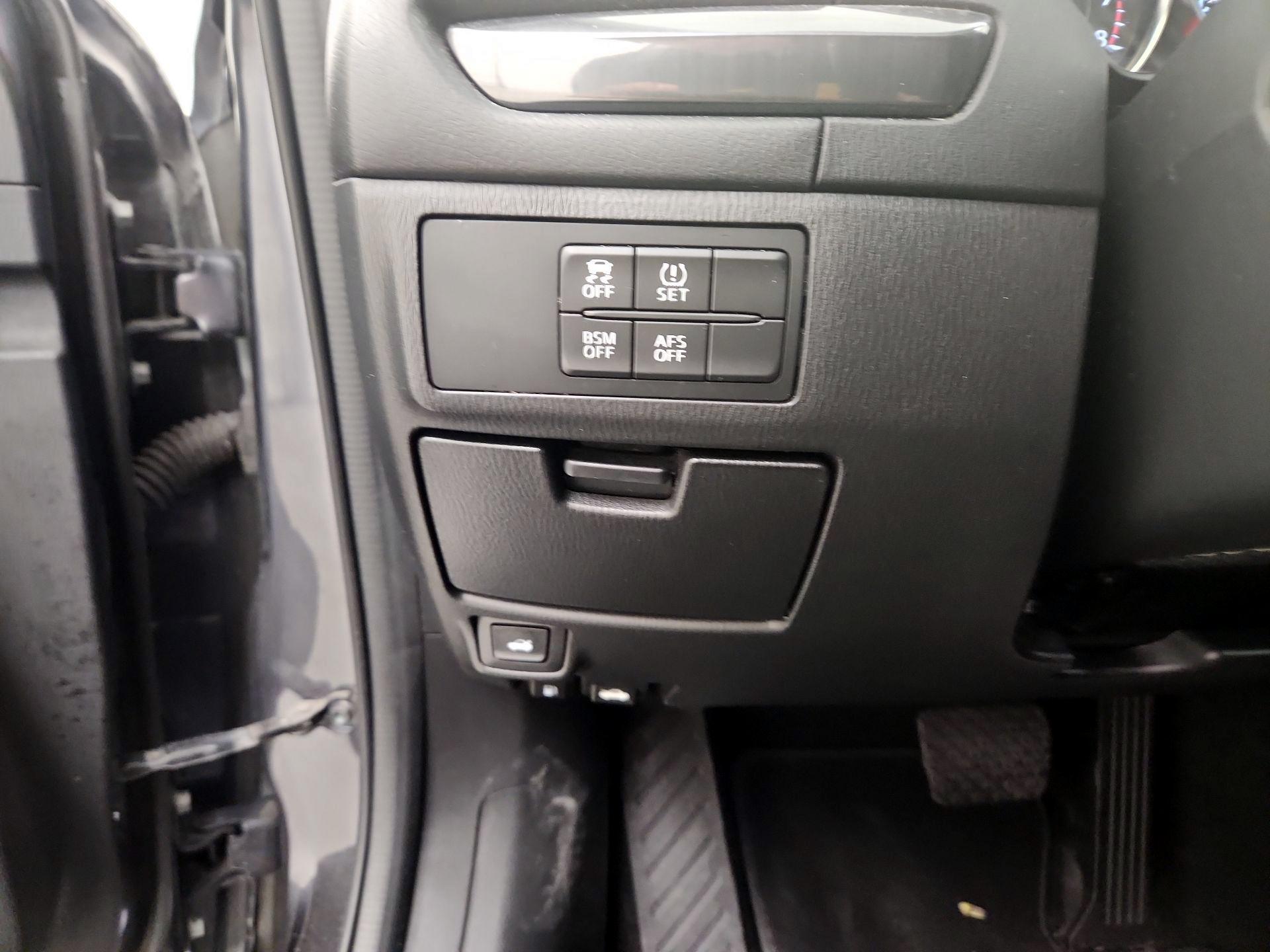 Thumbnail: 2015 Mazda Mazda6 - 13