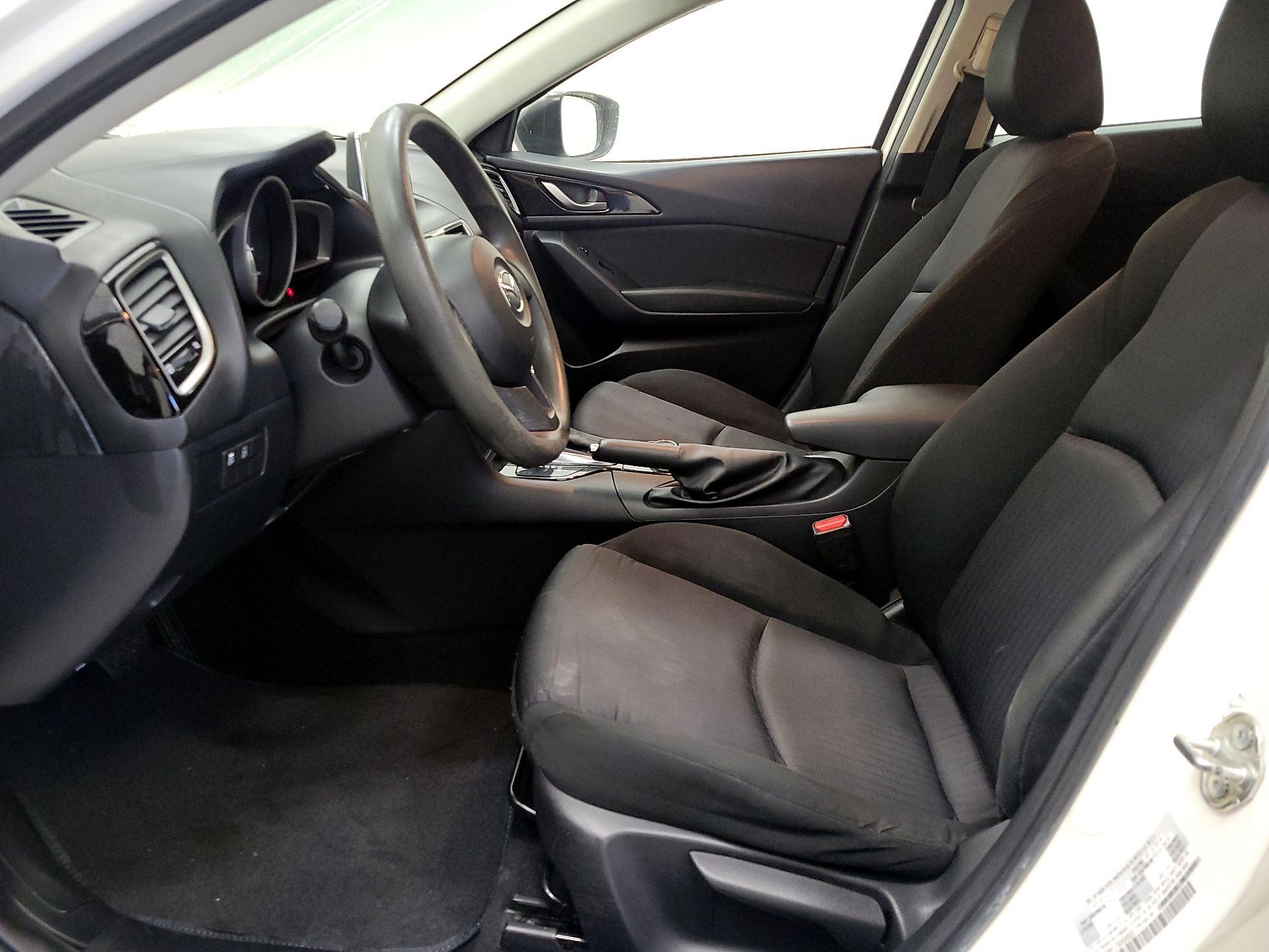 Thumbnail: 2016 Mazda Mazda3 - 11