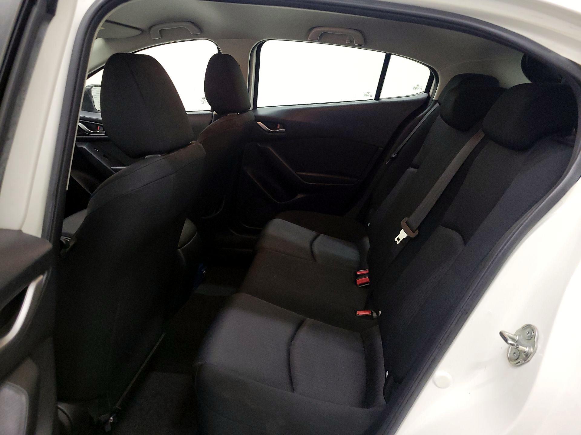 Thumbnail: 2016 Mazda Mazda3 - 19