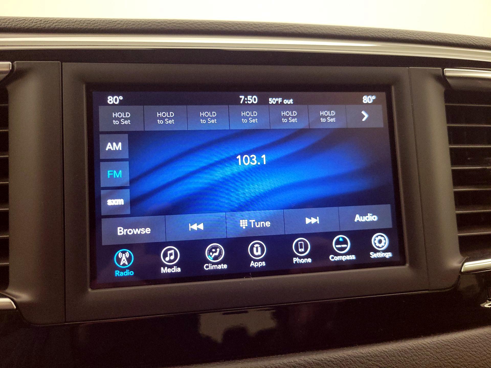 Thumbnail: 2020 Chrysler Pacifica - 15