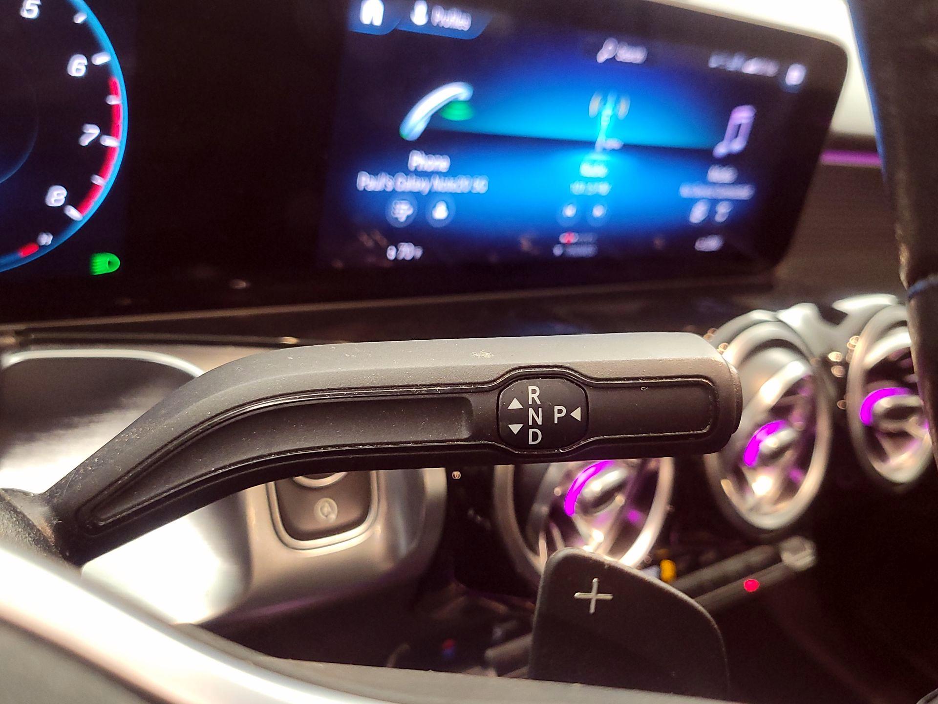 Thumbnail: 2021 Mercedes-Benz GLB - 17